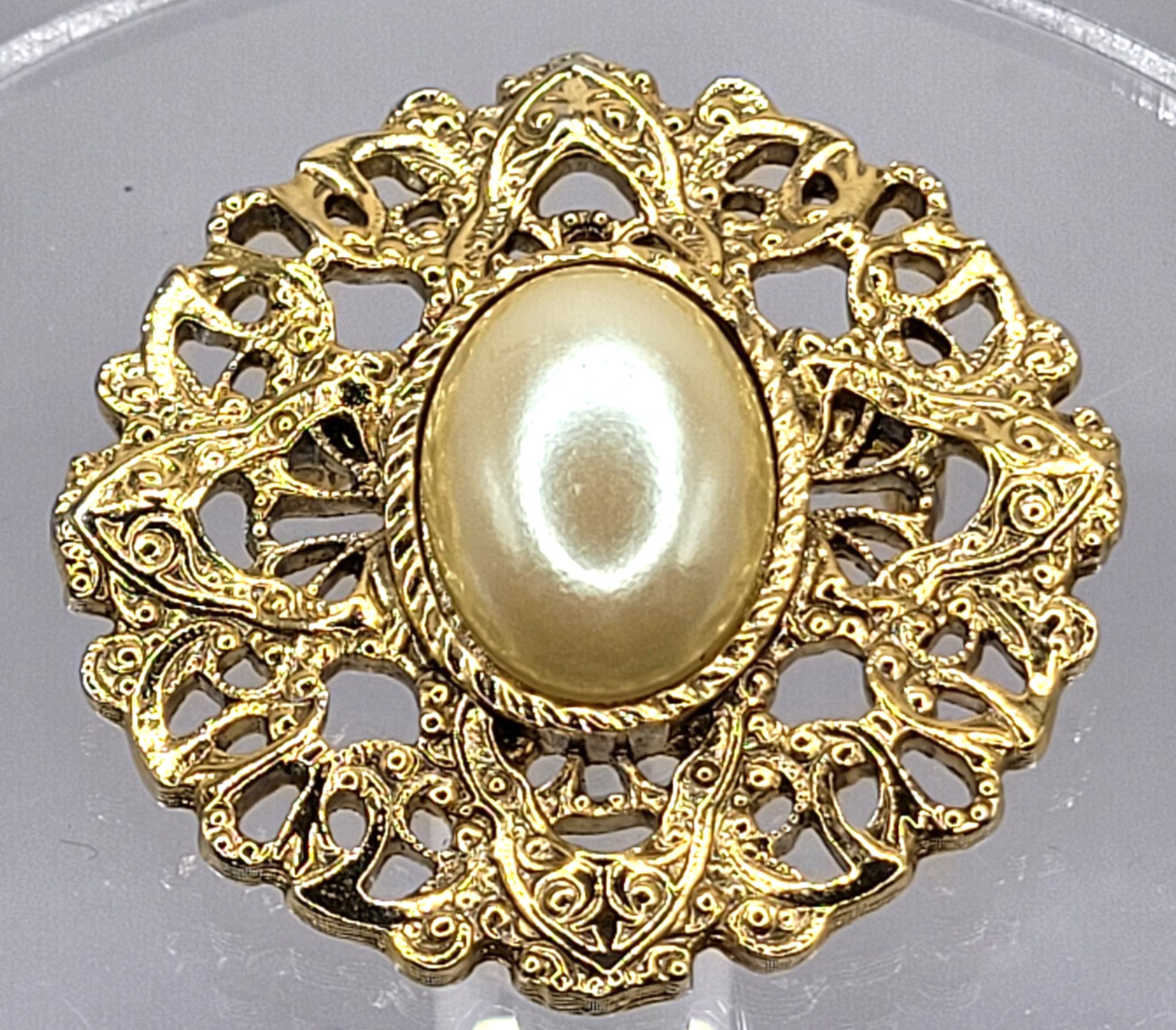 Vintage Brooch Faux Pearl Filigree Gold Tone