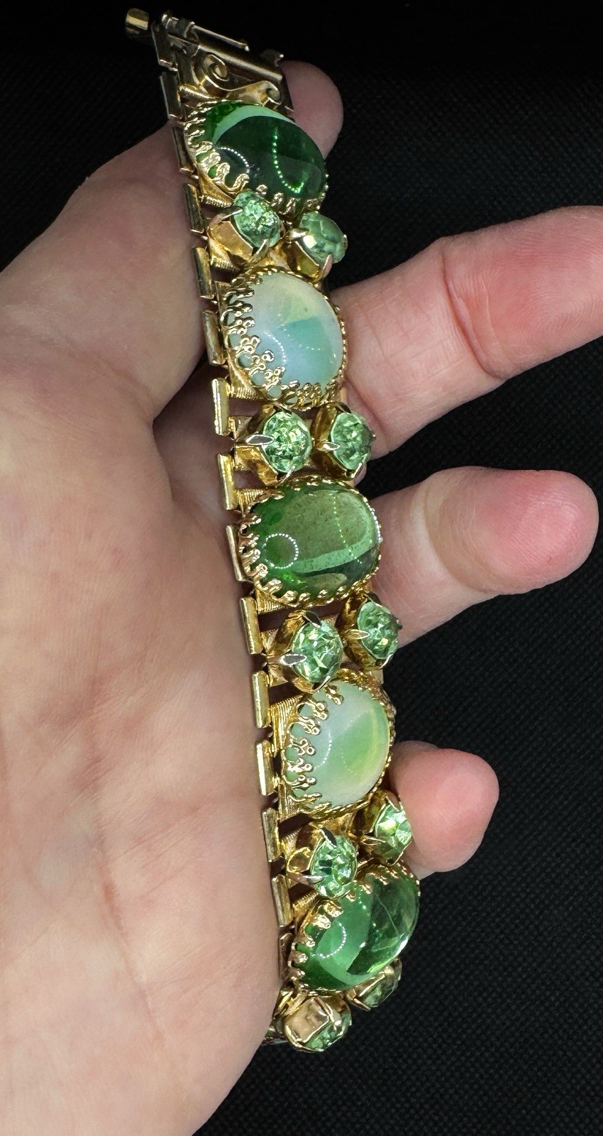Vtg Green Oval Cabochon Bracelet Round Lt Green Rhinestones Glow Under UV Gold