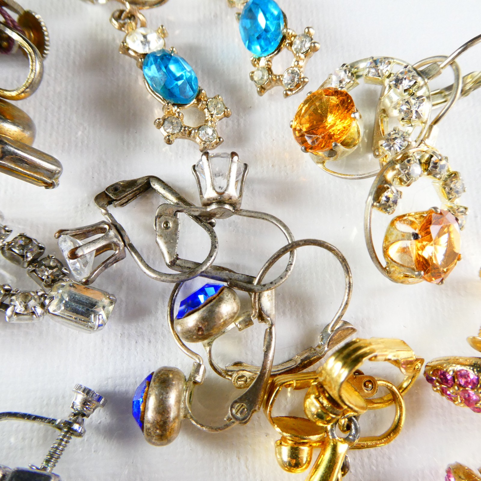 Vintage Rhinestone Screw Back Earrings Lot 25 Pairs ALL SPARKLE Multi Color Stns
