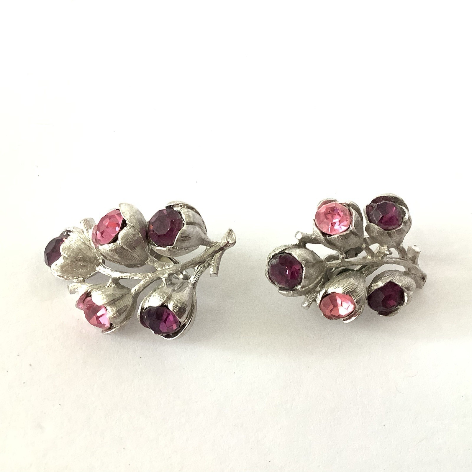 Vintage Sarah Coventry Wisteria Clip On Earrings 1962 Pink Purple Rhinestone