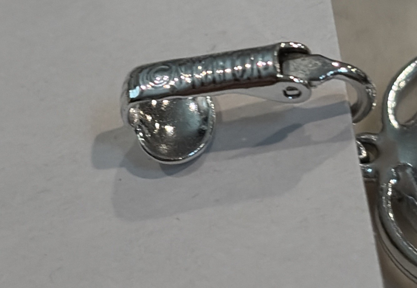 Vintage Sarah Coventry Rhinestone Silver Tone Dangle Clip On Earrings