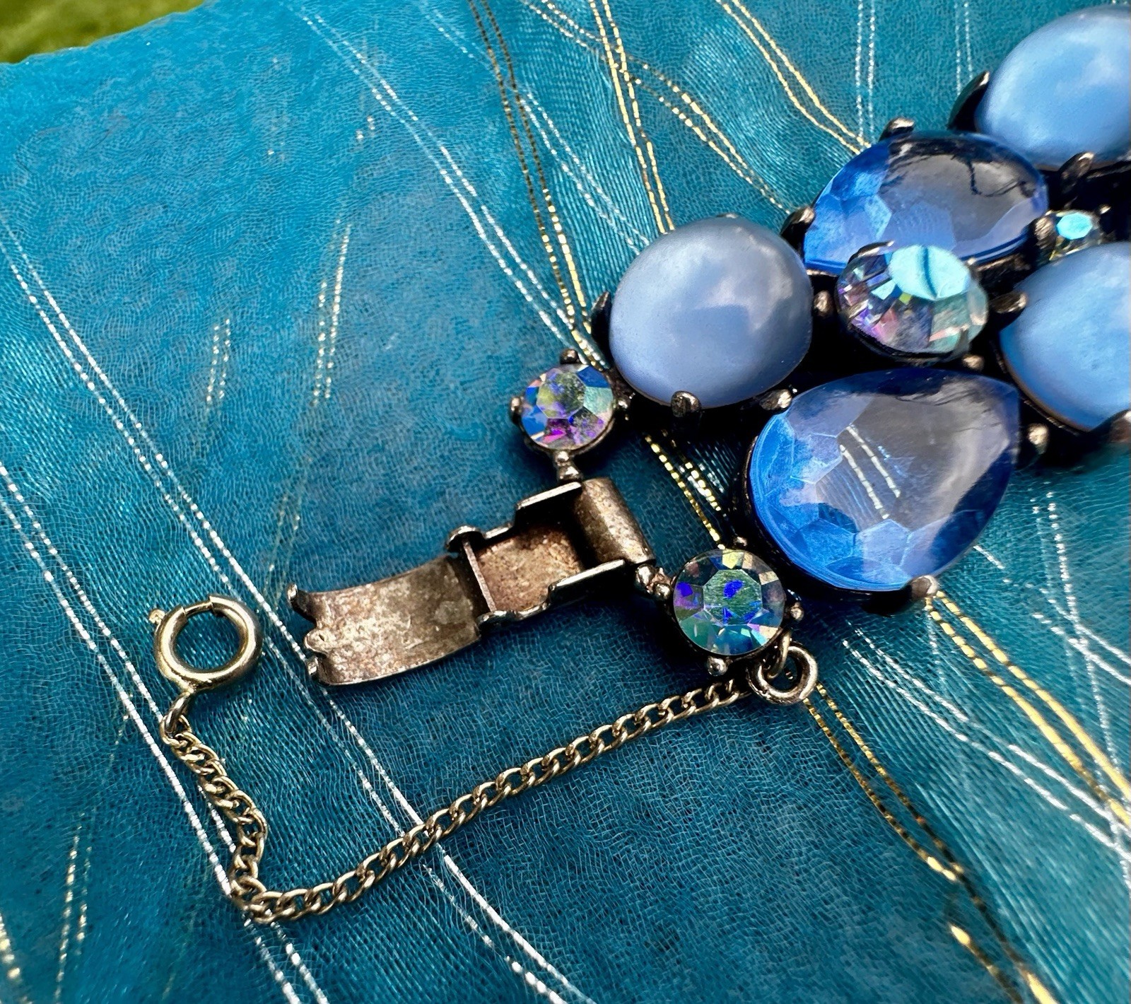 Vintage 7” Blue Rhinestone & Cabochon Stones Large Floral 5 Flowers Bracelet