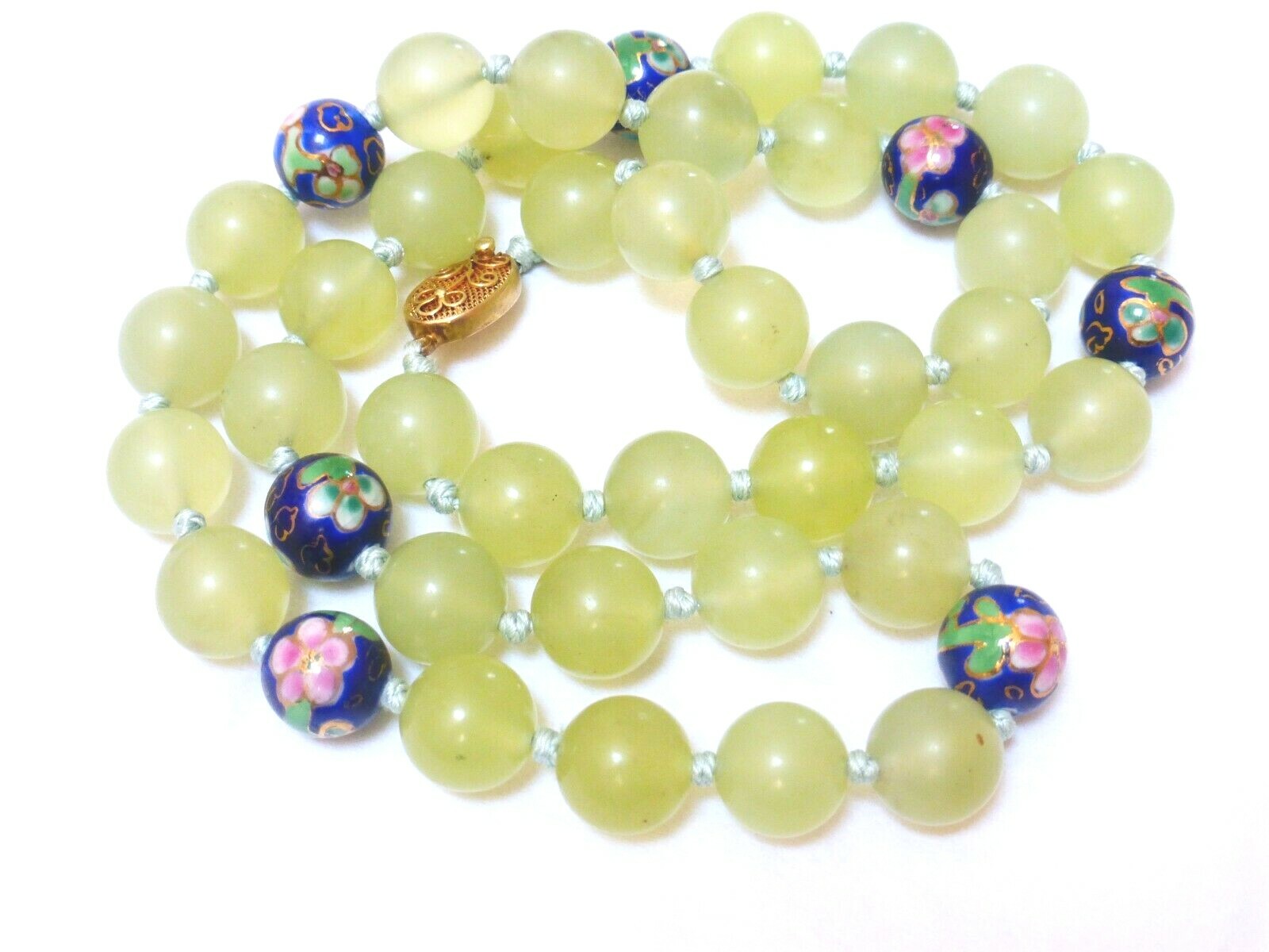 CHINESE VINTAGE CLOISONNE JADE 12mm BEADED NECKLACE, SILVER CLASP