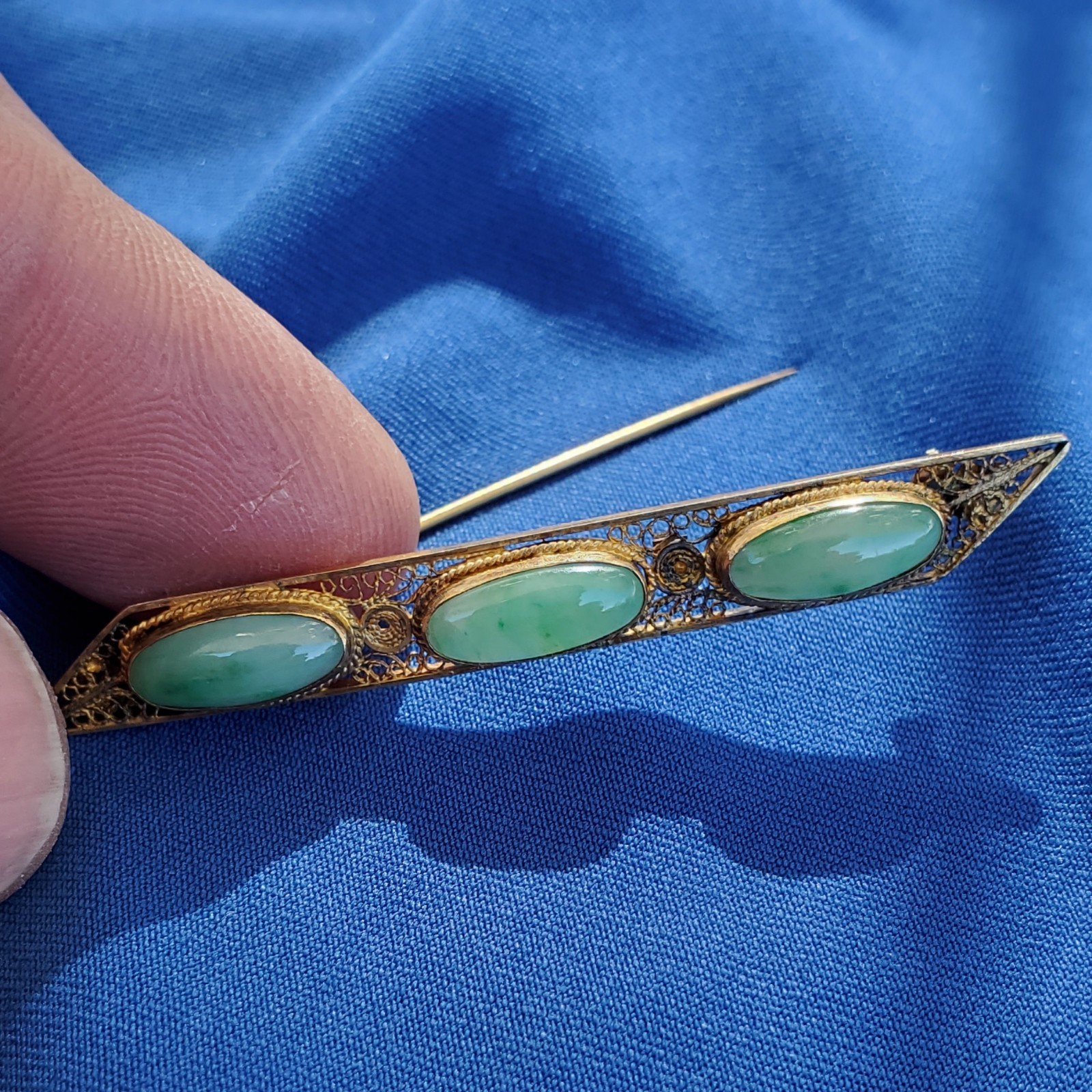 Original EARTH MINED JADE Antique Art Deco Brooch Vintage SOLID 14K GOLD Bar Pin