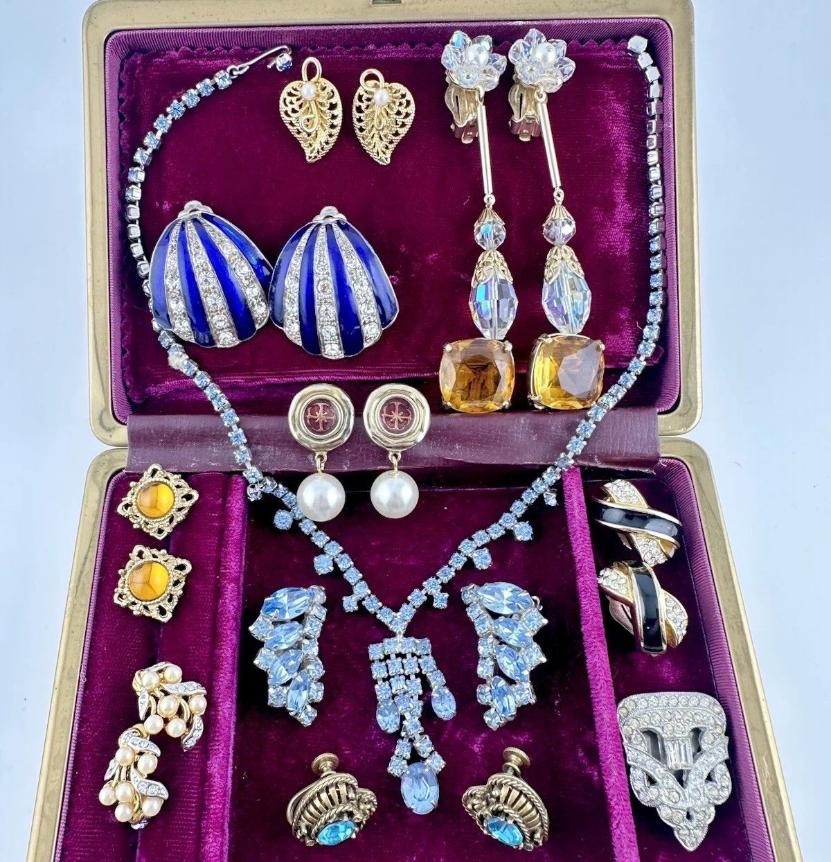 VTG Antique Jewelry Lot Necklace Dress Clip Earrings Designer Kramer Coro Read