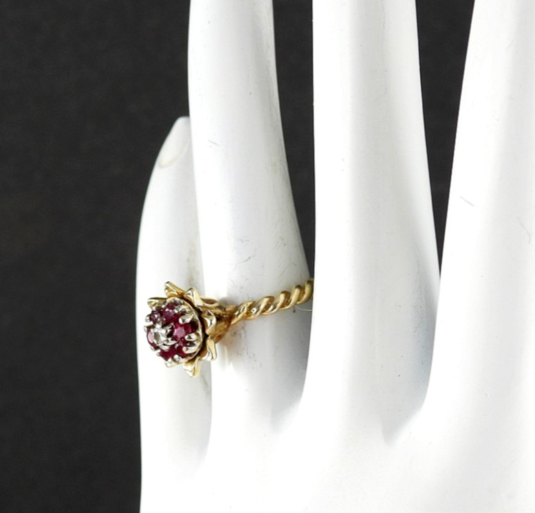 Vintage Solid 14K Yellow Gold Ring Ruby Diamond Cluster Fine Fancy Jewelry