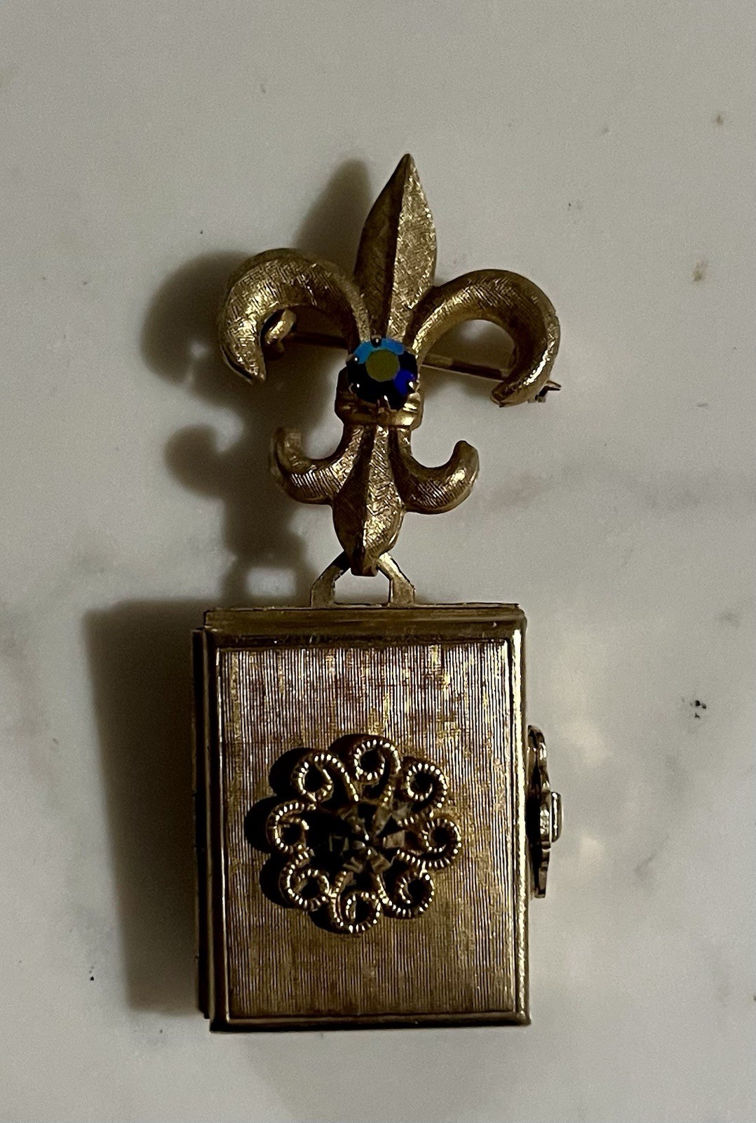 17. Vintage Rare CORO Gold tone Hinged Photo Book Locket Medal Pin Brooch
