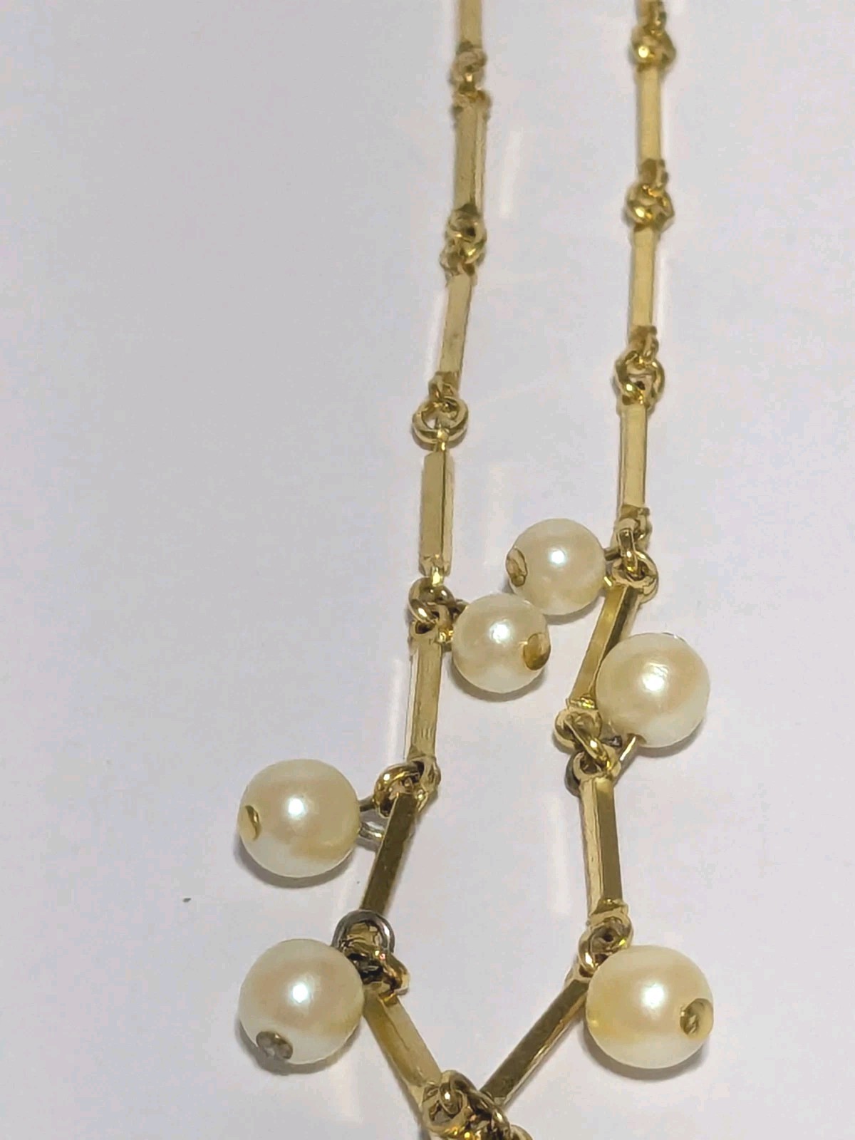 Gold Tone Bar Link & Faux White Pearl Pendant Necklace Vintage 14″