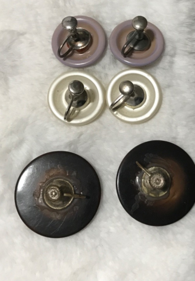Vintage Lot Of 15 Chunky Earrings Earrings 12 Clip On , 3 Screw On Moon Glow etc