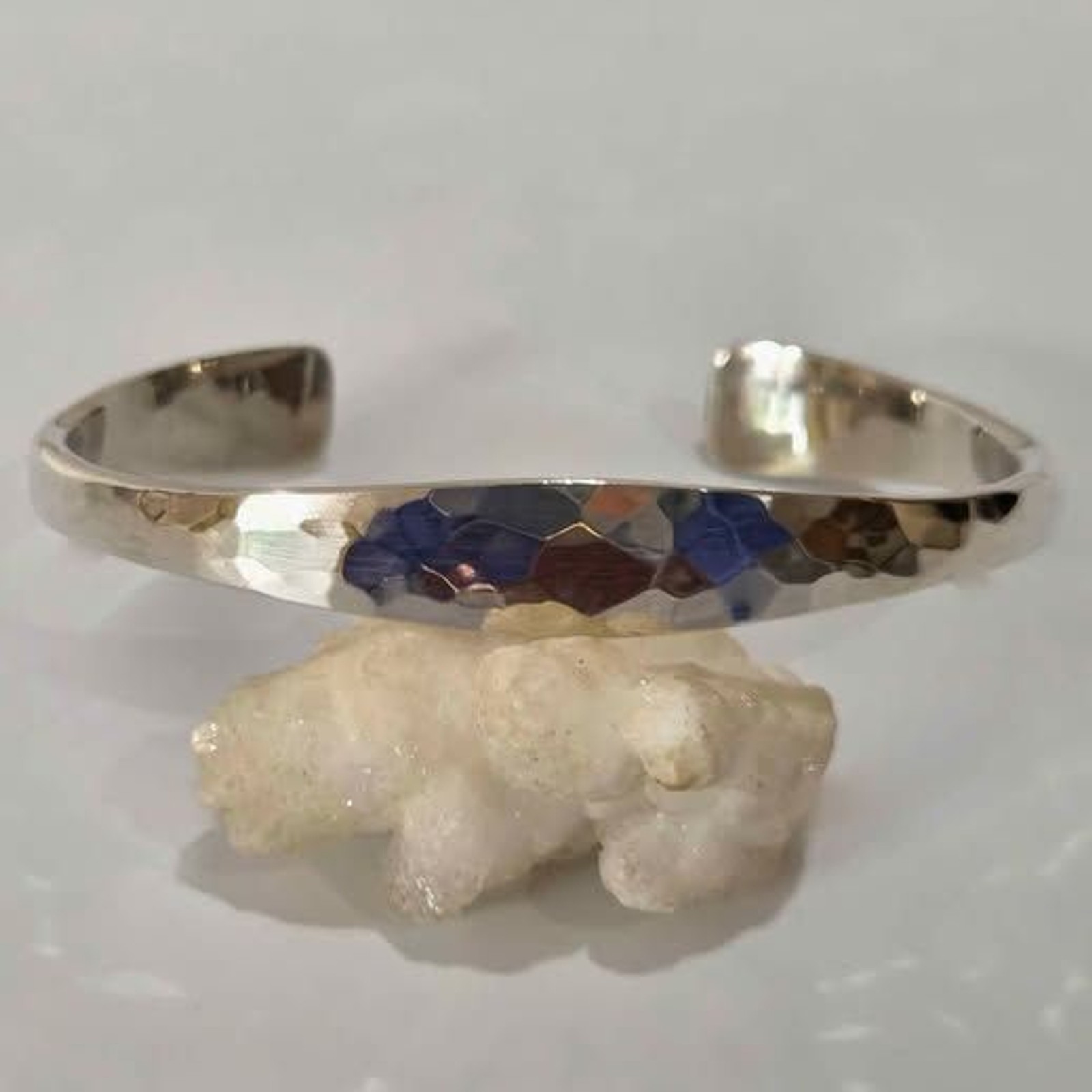 Vintage James Avery Sterling Silver Hammered Cuff Bracelet 16.68g 6.5″