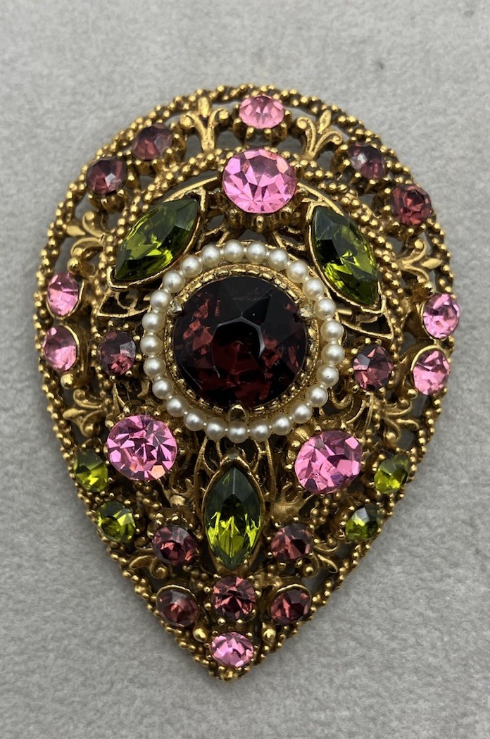 Vintage Goldtone Florenza Brooch Purple/Green Rhinestone Faux Pearls 2.25 Inch