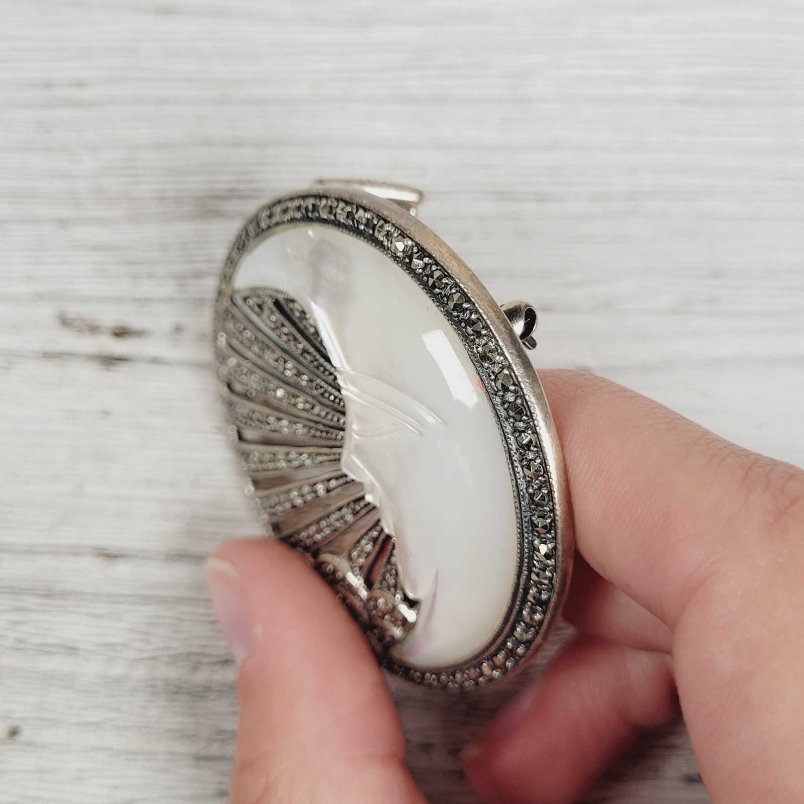 SIGNED VINTAGE BIG CRESCENT MOON MOP MARCASITE STERLING SILVER 925 PENDANT PIN