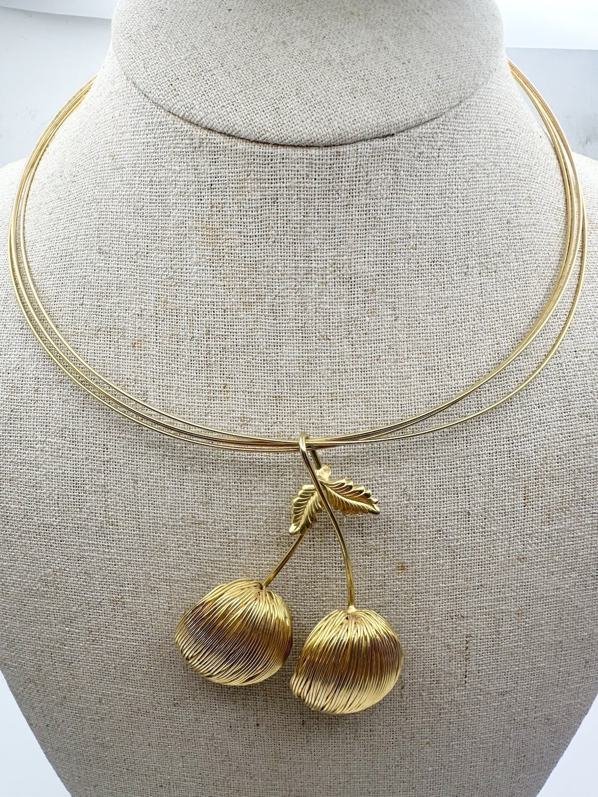Vintage Omega Wire Cherry Pendant Collar Necklace 16” Gold Tone