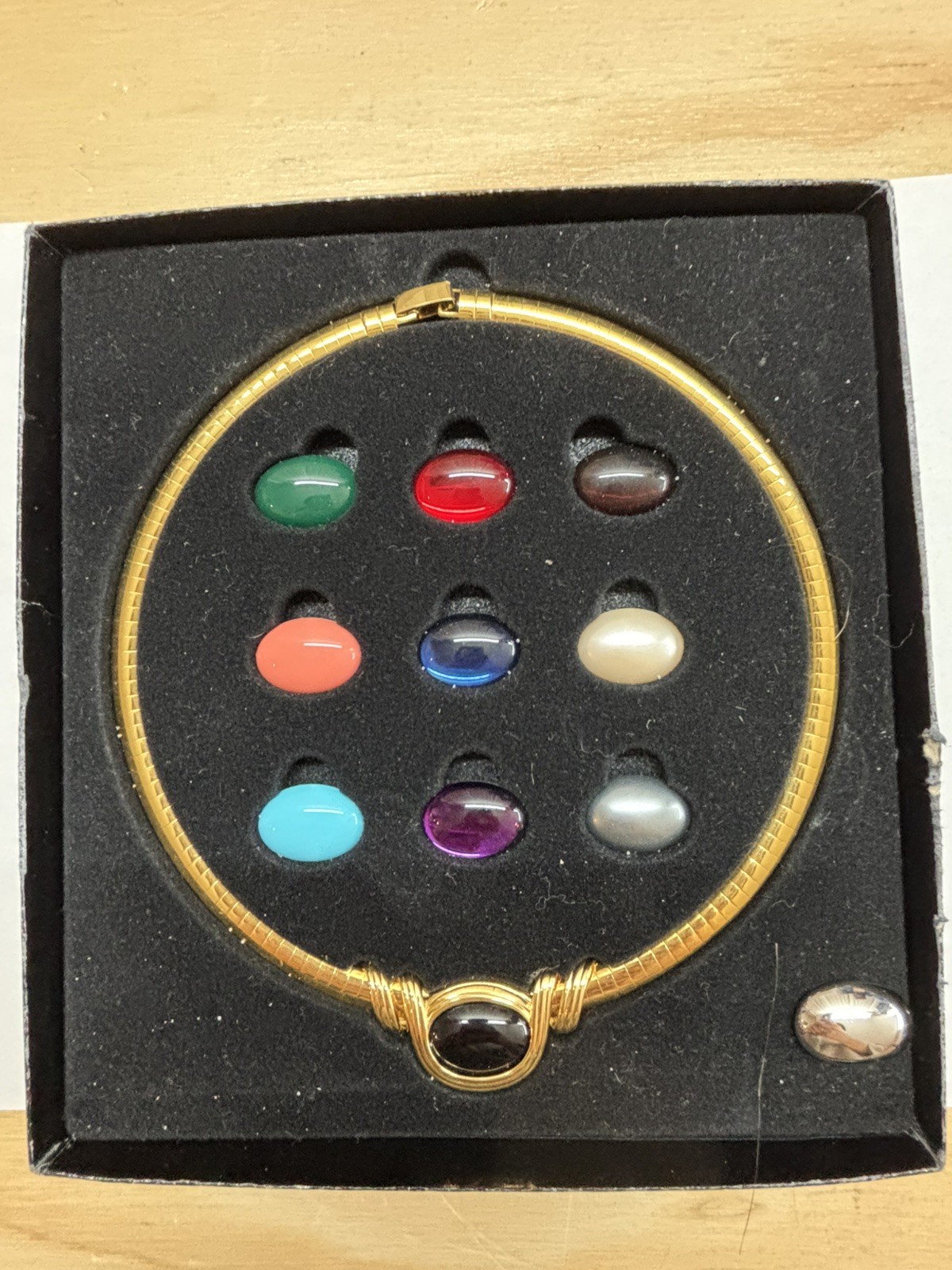 Vintage Joan Rivers Gold Omega 11 Color Interchangeable Cabochon Necklace In Box