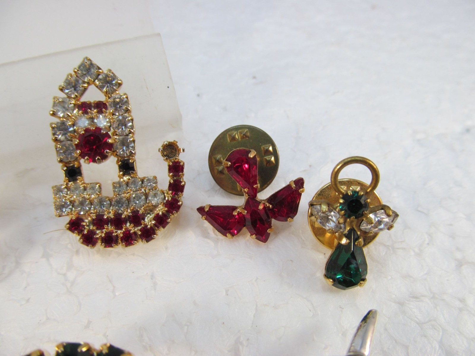 Vintage Christmas Holiday Brooches and Pins Lot of 7