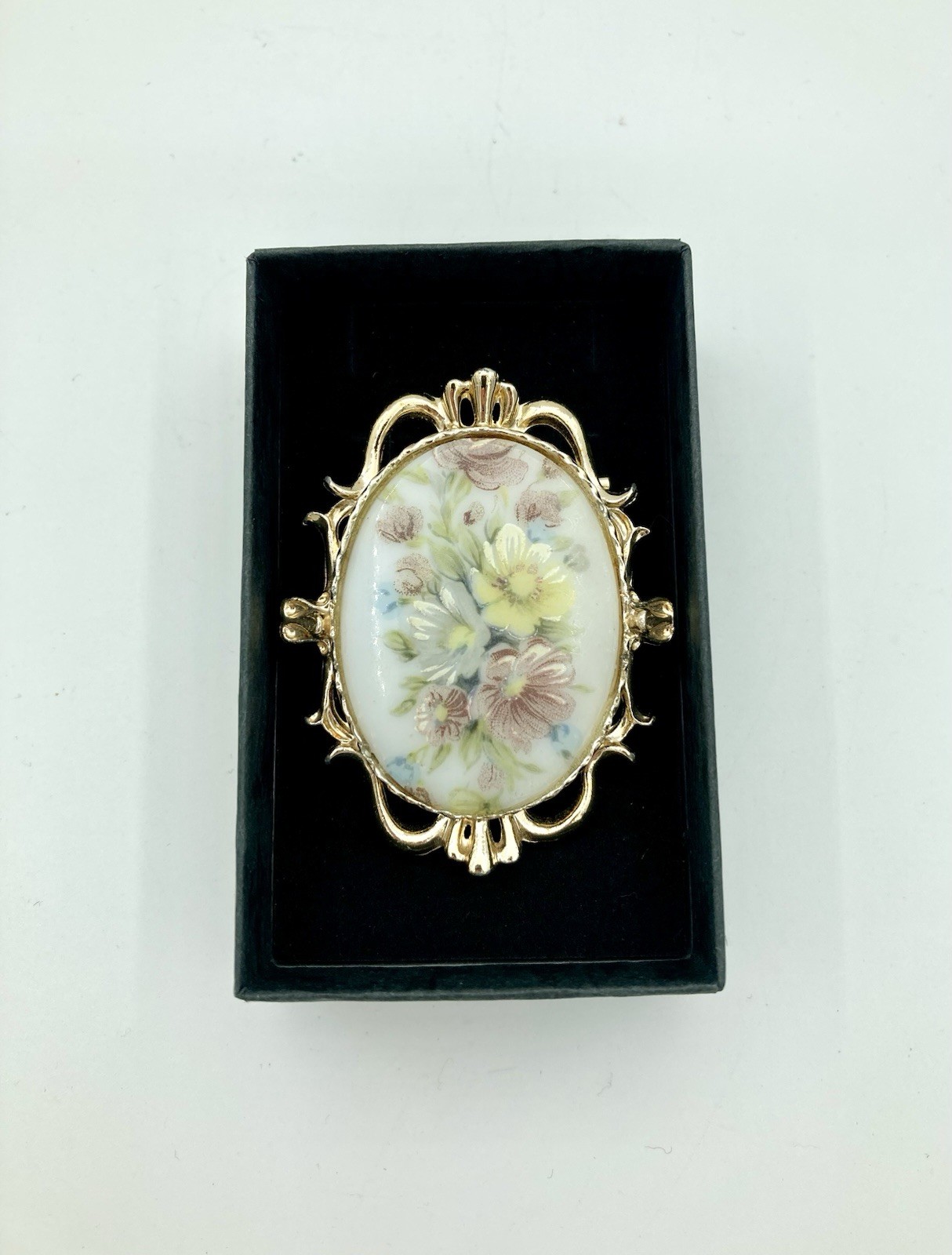 Vintage Lithograph Floral Portrait Brooch – Pastel On Porcelain Victorian Style