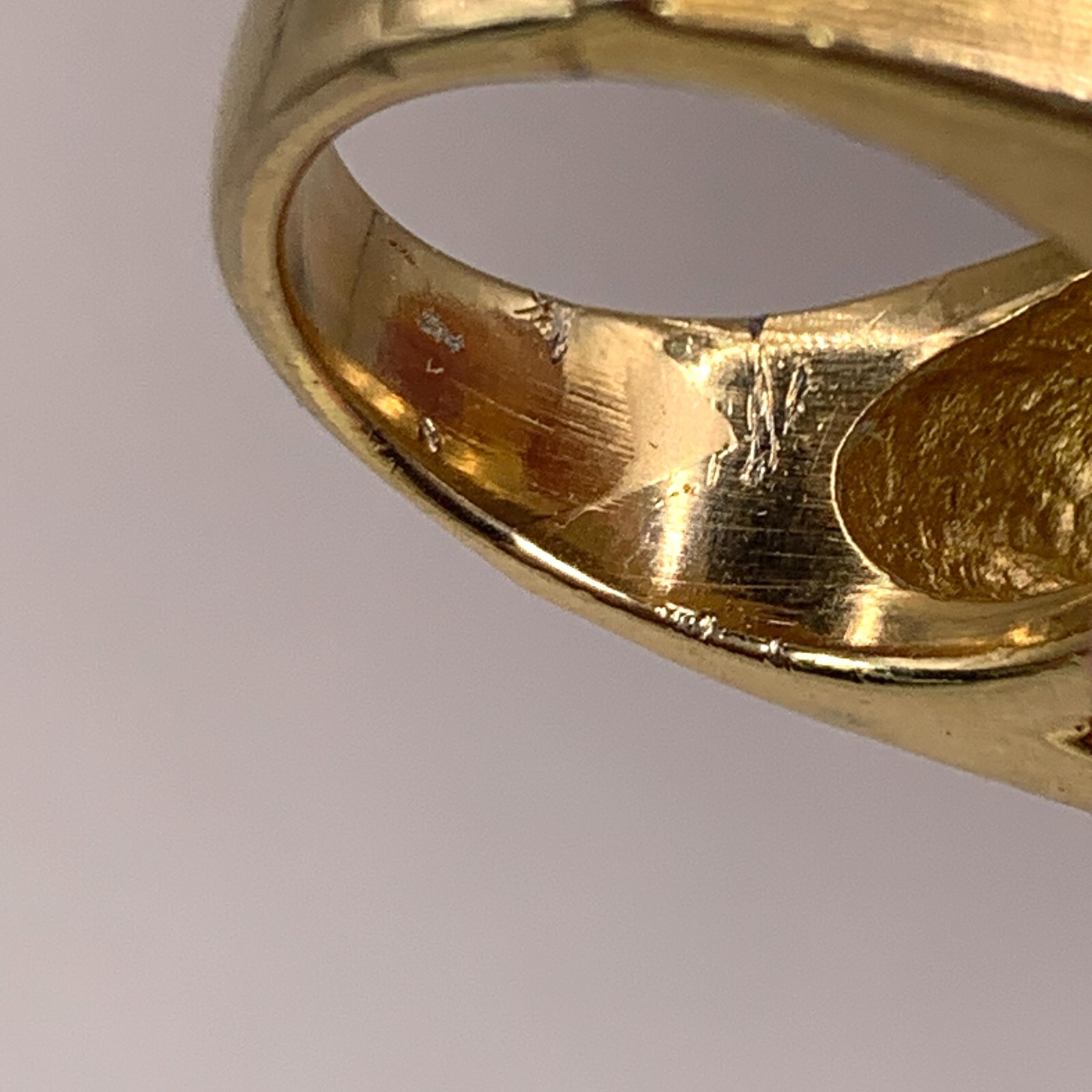 POLCINI Ring Vintage Enamel Heart Cocktail Costume Brushed Metal Gold Tone