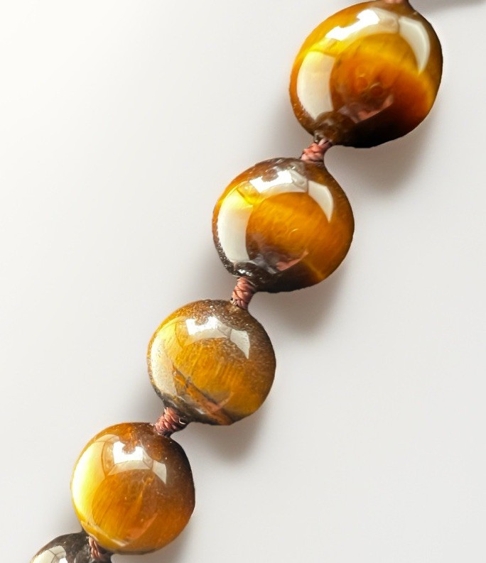 VTG Estate Tiger’s Eye Hand-Knotted Necklace Gemstone Beads Barrel Hook Clasp