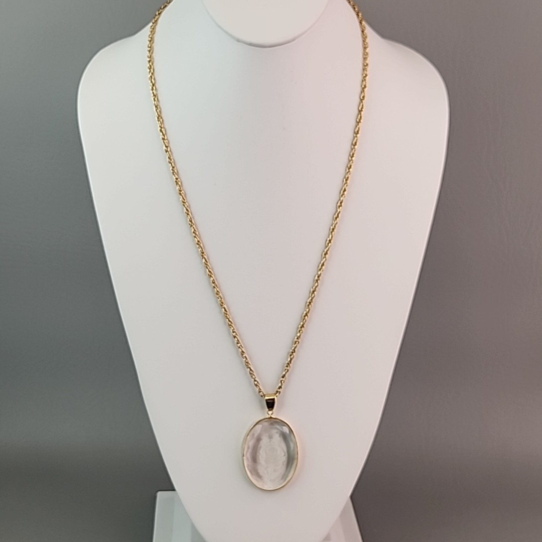 Vintage Intaglio Necklace Clear Lucite Flower Gold Tone Aubrey Creations 24″