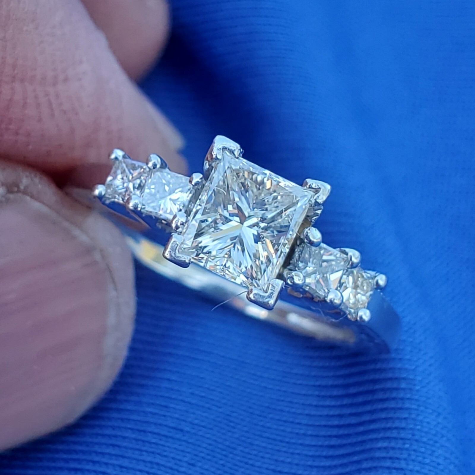 Original EARTH MINED DIAMOND Princess Engagement Ring 1 carat PLATINUM Solitaire