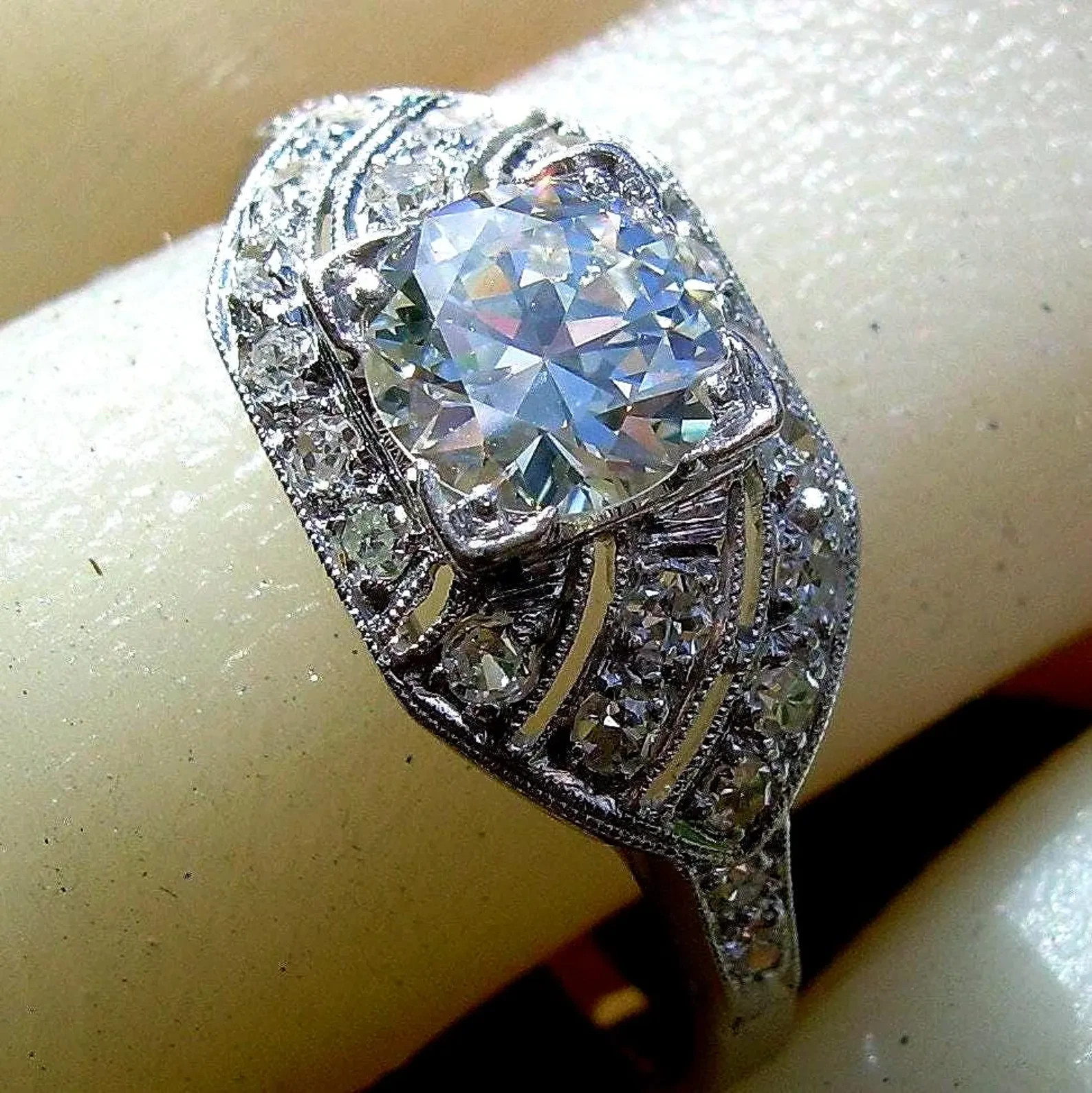 Original EARTH MINED DIAMOND Art Deco Engagement Ring Vintage PLATINUM Solitaire