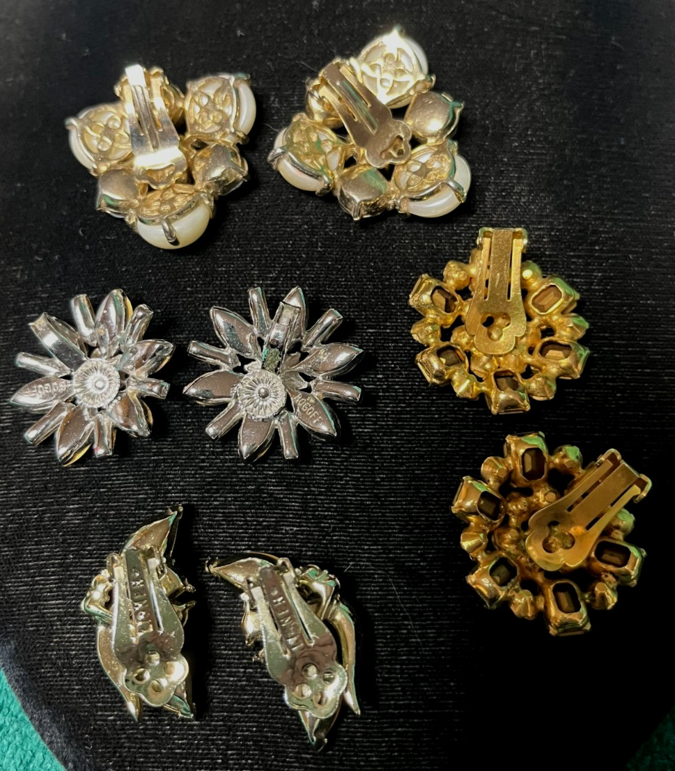 Beautiful Vintage Bogoff, Lisner, & 2 Other Clip Earrings