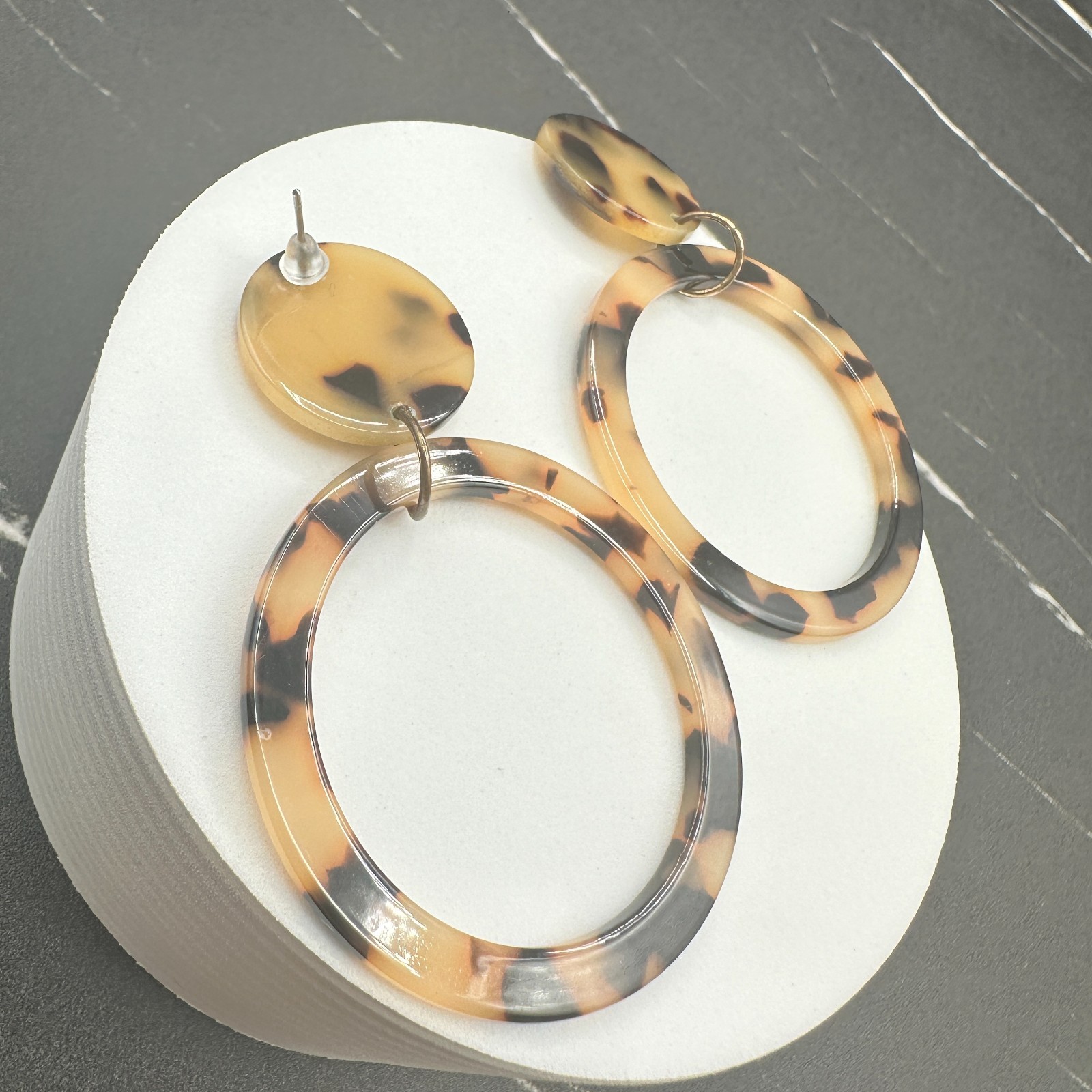 Vintage Tortoiseshell Drop Dangle Earrings Plastic Resin Acrylic Statement Brown