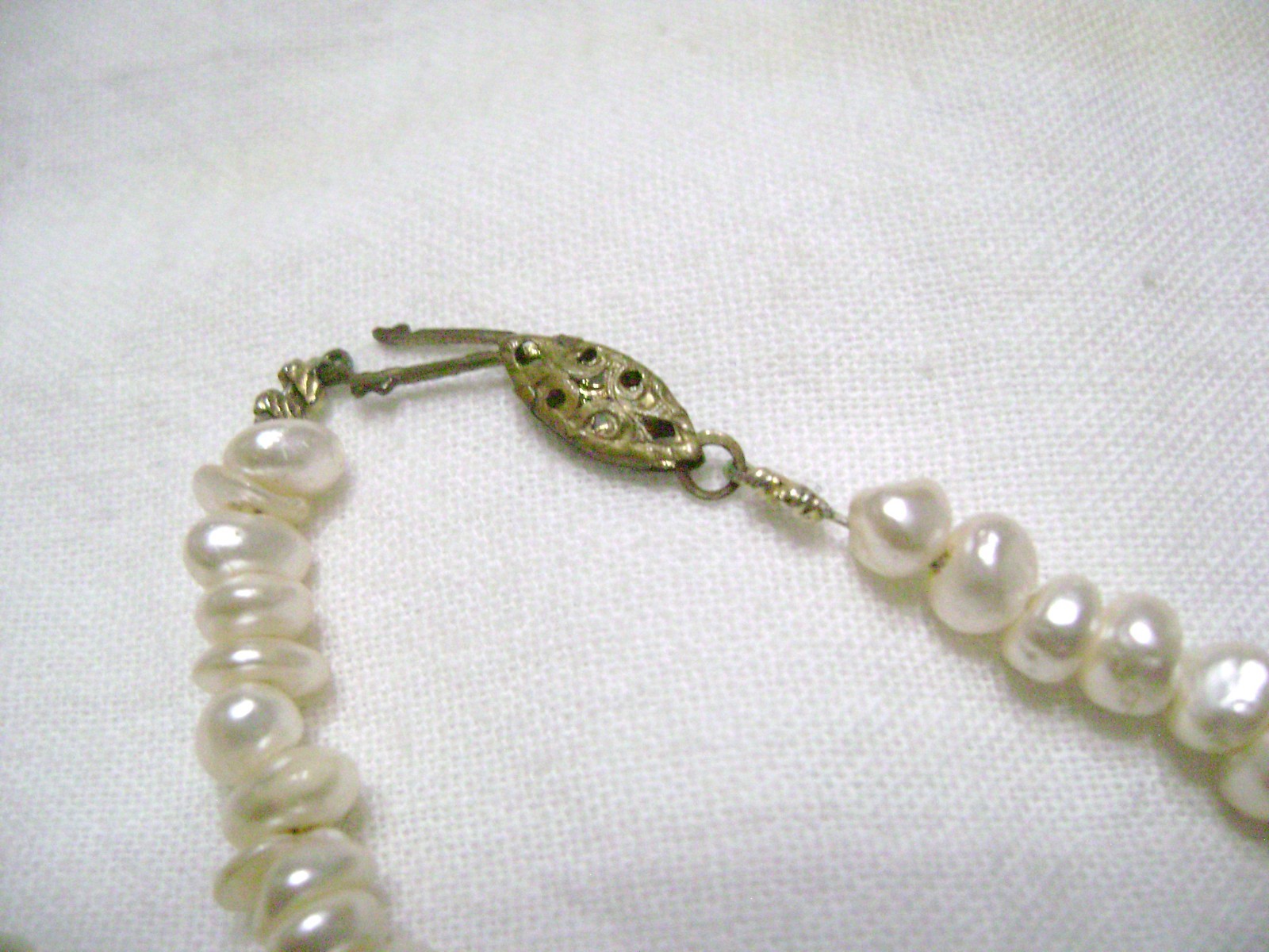 vintage freshwater pearl necklace 28″ end to end