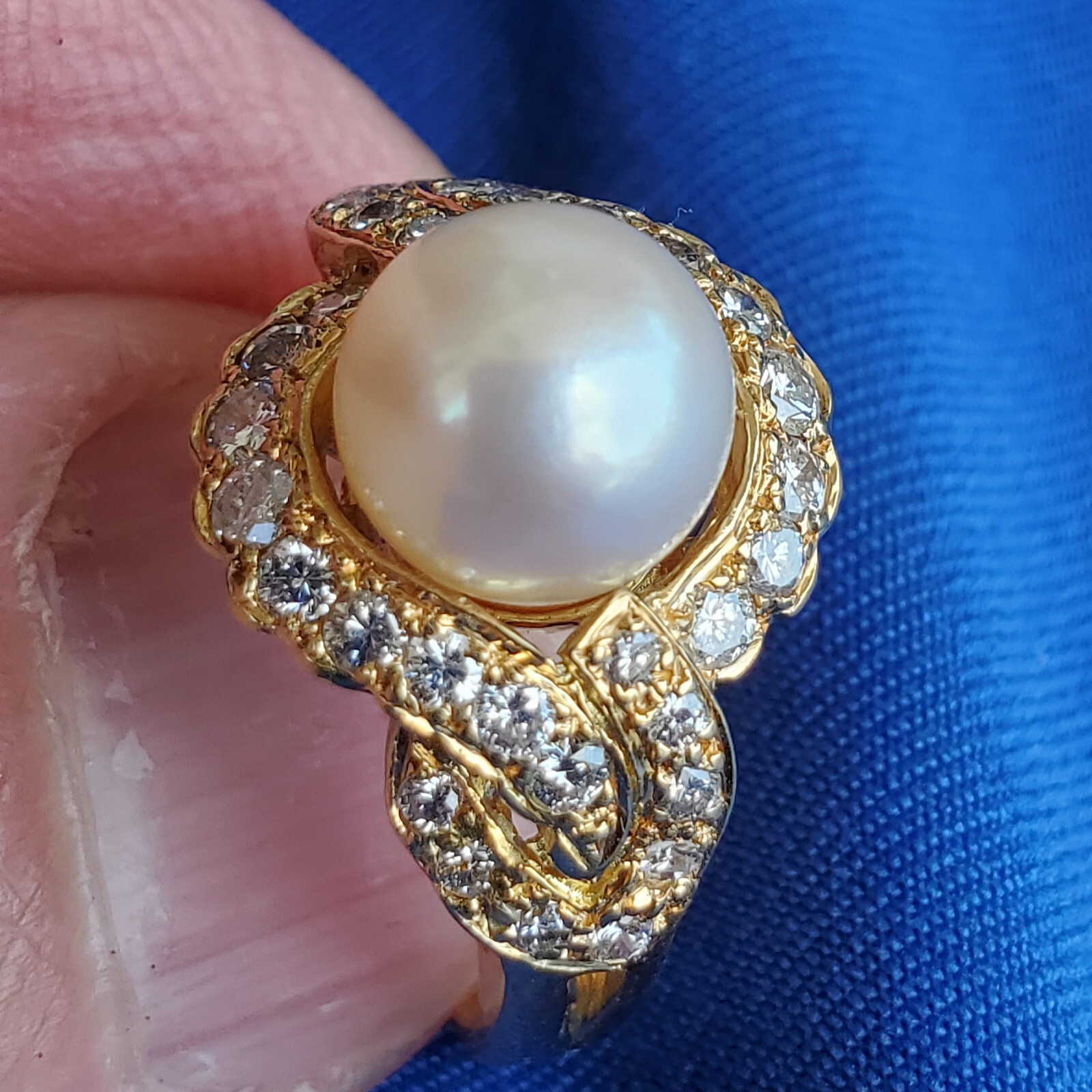 Original EARTH MINED DIAMOND Pearl Deco Engagement Ring Statement SOLID 18K GOLD