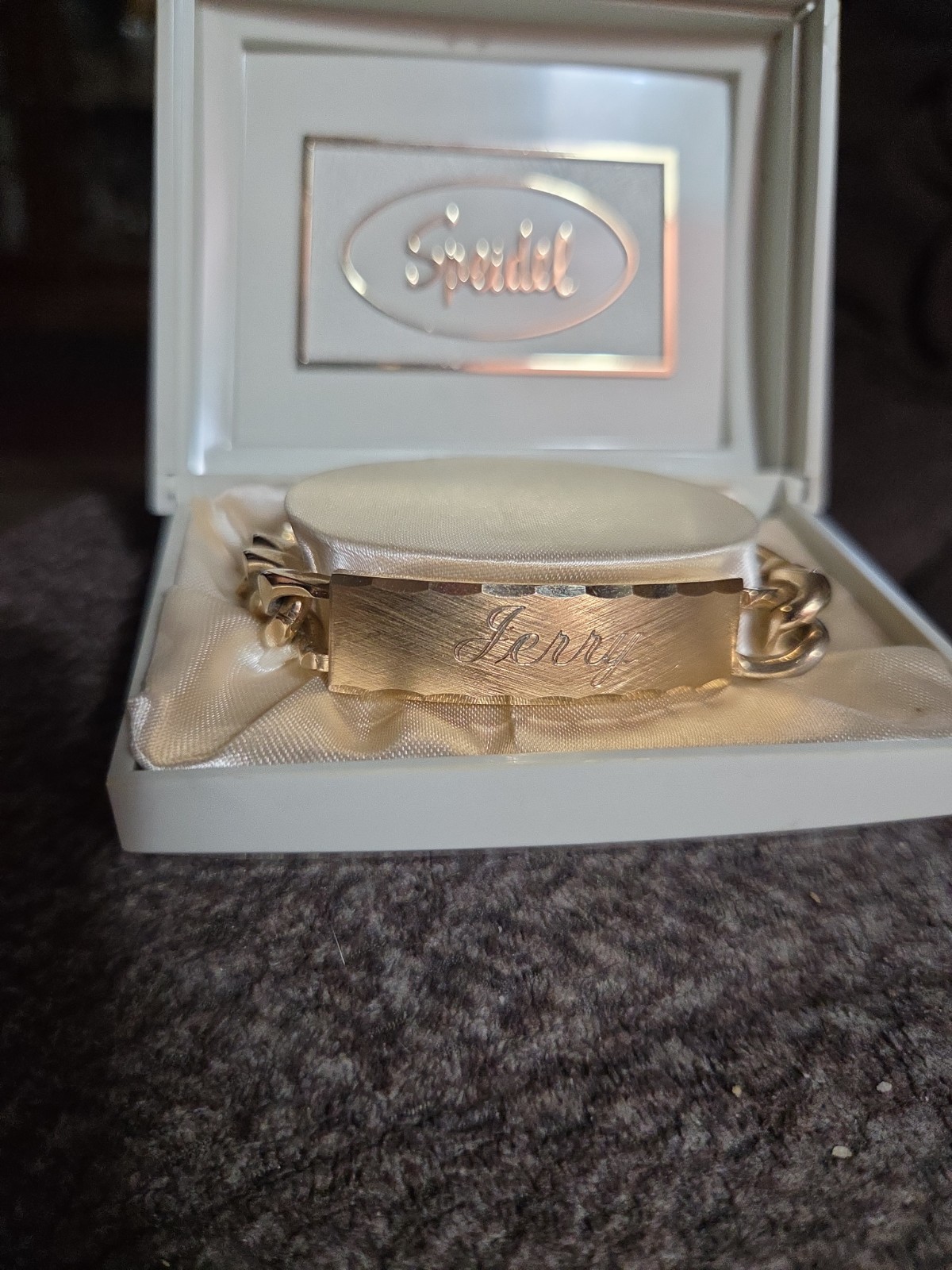 Vintage Men’s 8 1/2 ” Speidel ID Bracelet – Gold Electorplate Never used Jerry