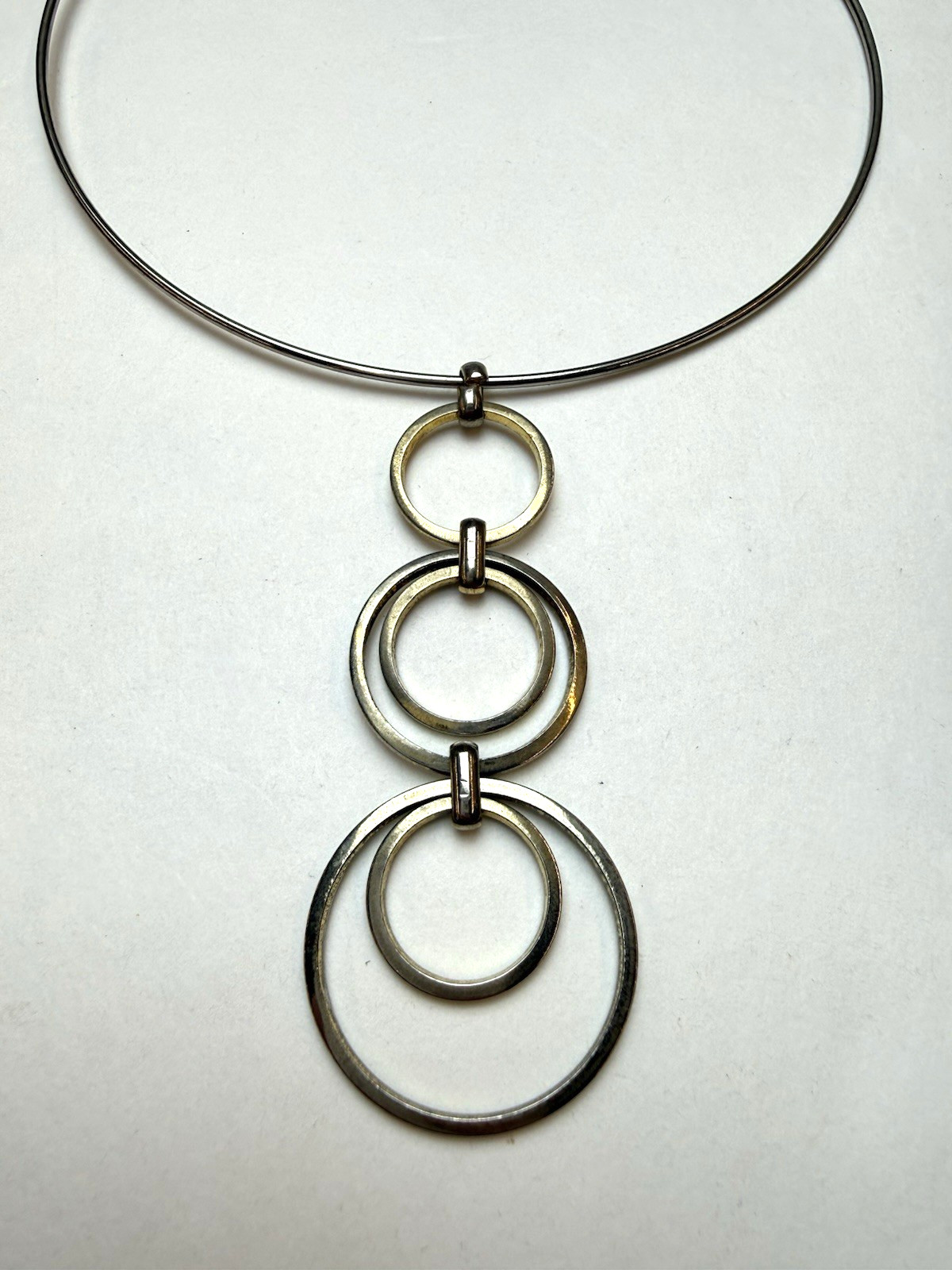 Vintage Wire Hoop Choker Necklace 1960s-1970s
