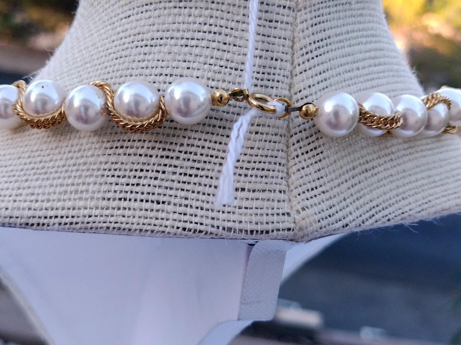 Vintage Faux Peral Gold Tone Intertwined 17″ Statement Costume Jewelry Classic