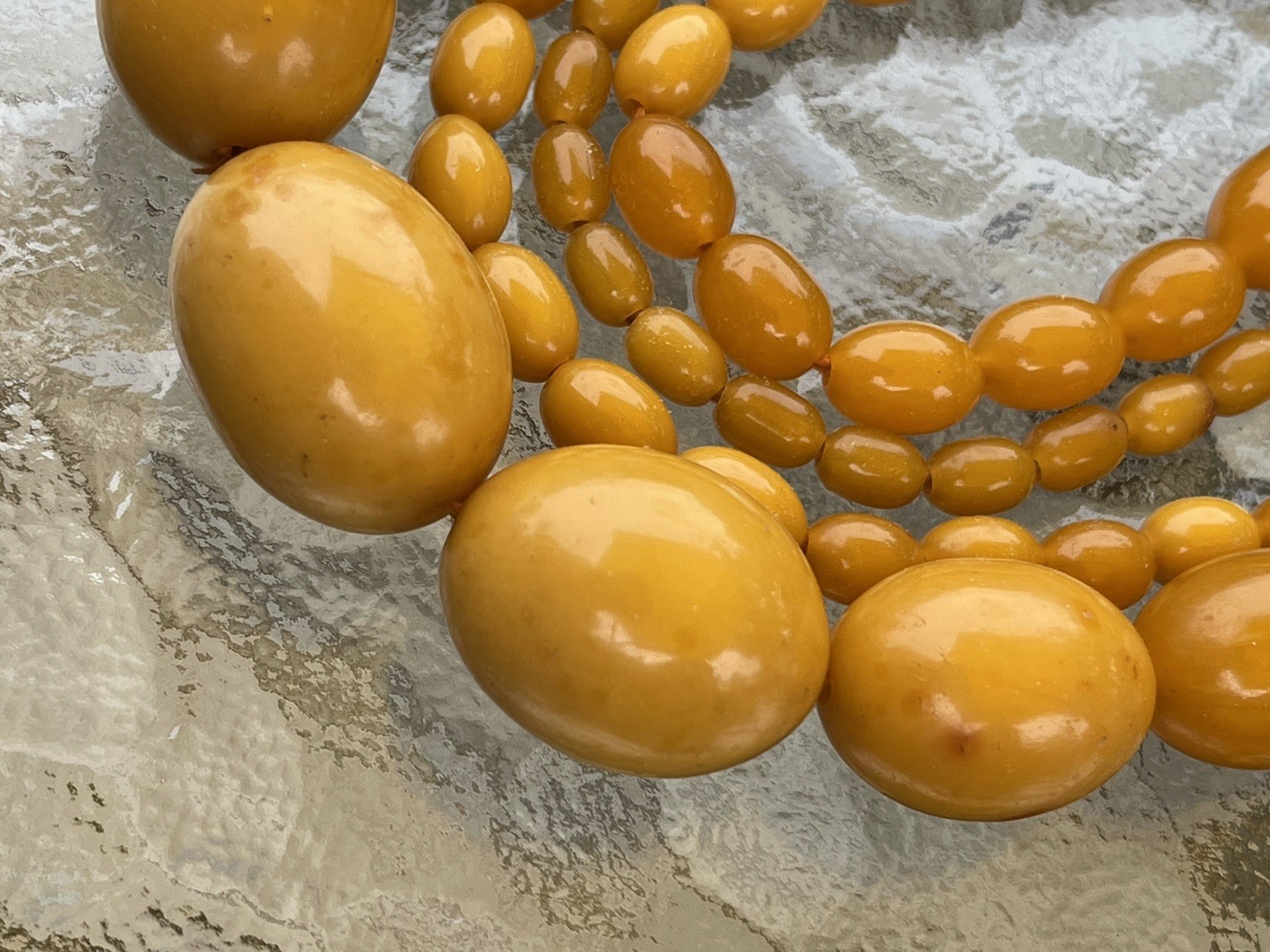 Vintage Estate Butterscotch Egg Yolk Bakelite Beaded Necklace 38”