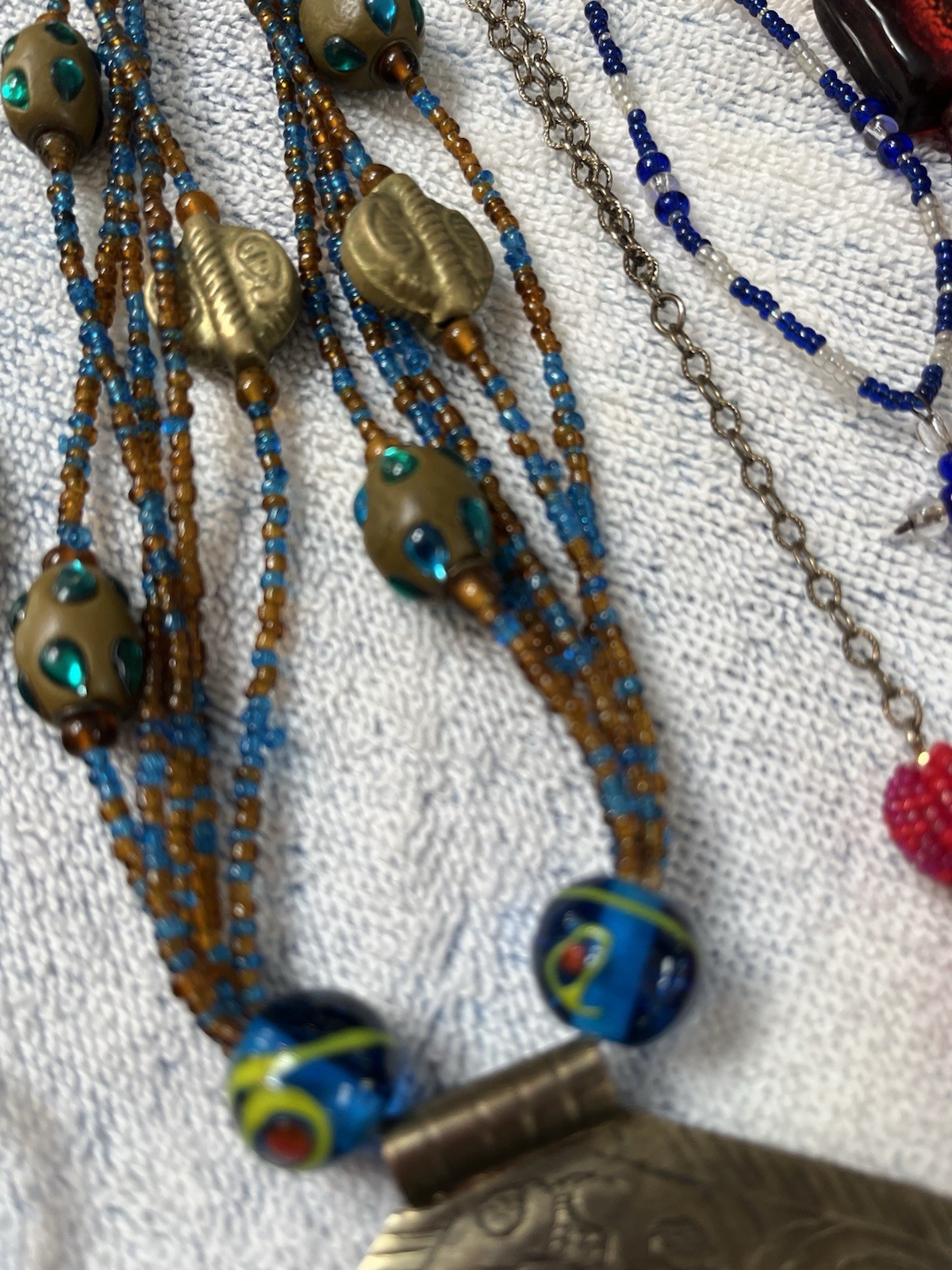 LOT of 13 Seed Bead Necklaces w/Pendants MOP Glass Wood Metal All Wearable
