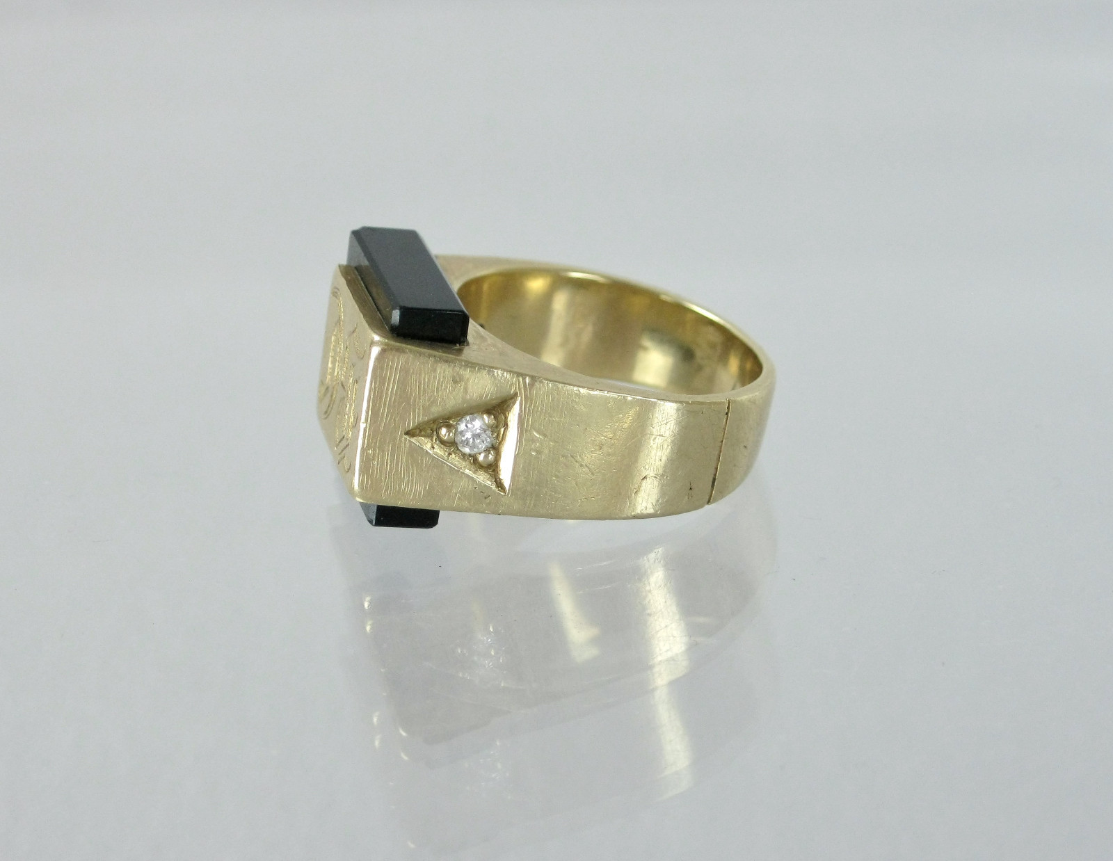 Vintage 14k Gold Onyx Diamond Mens Monogrammed BC Signet Ring Size 7