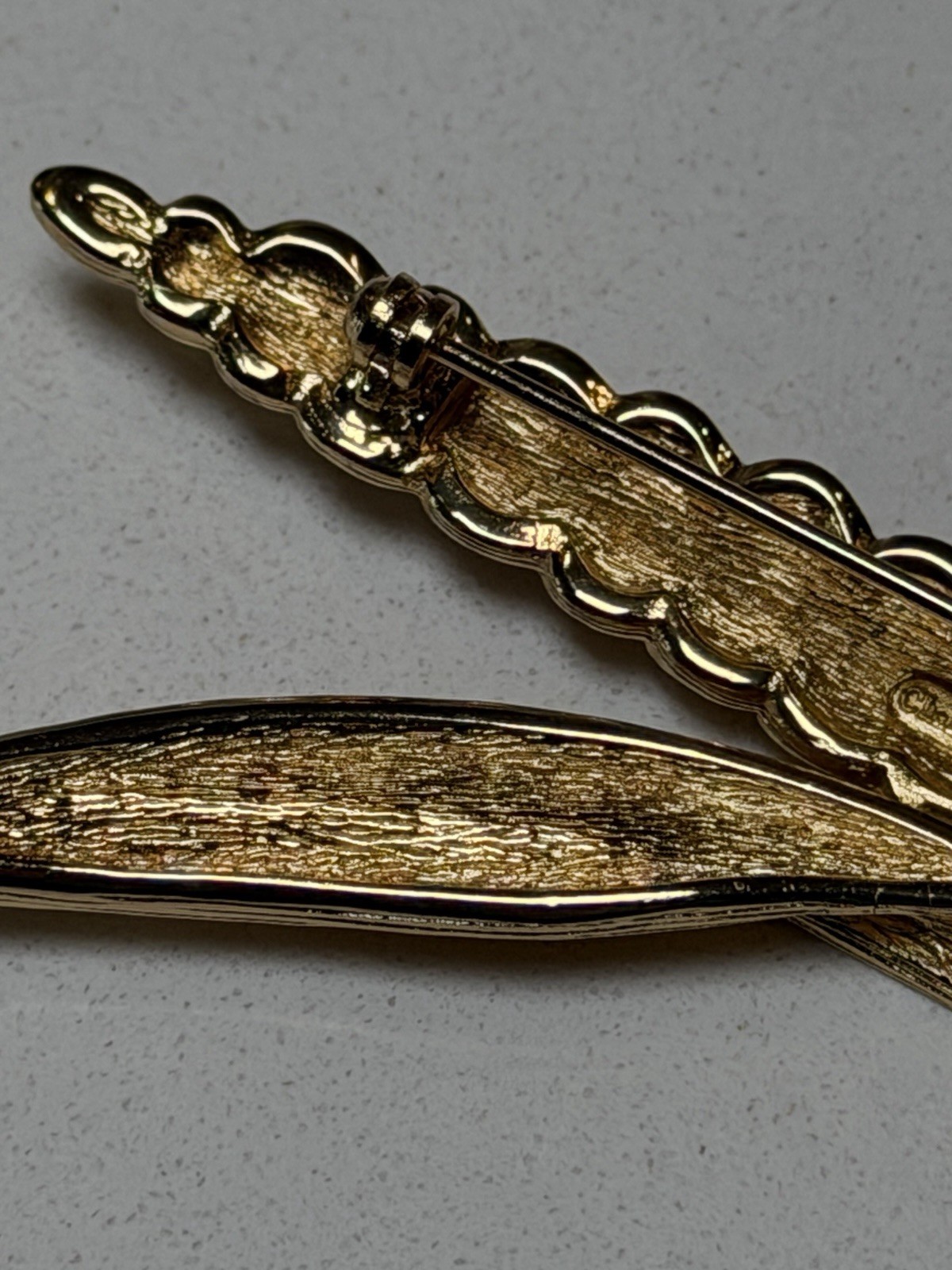 Vintage Christian Dior Large Gold Tone Rhinestone Wheat Sheaf Brooch Signed