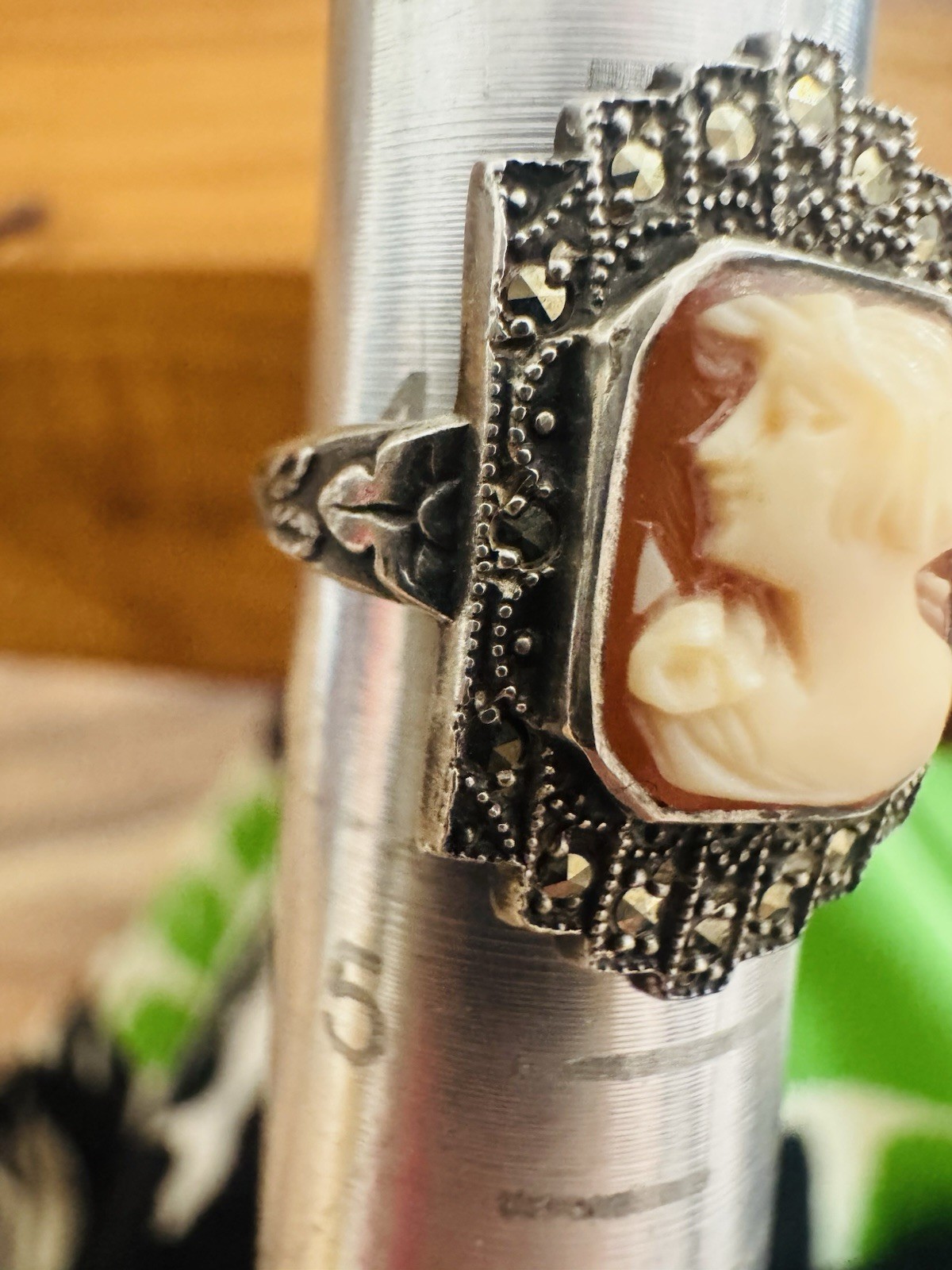 Vintage Carved Shell Cameo Marcasite cocktail band Ring size 4
