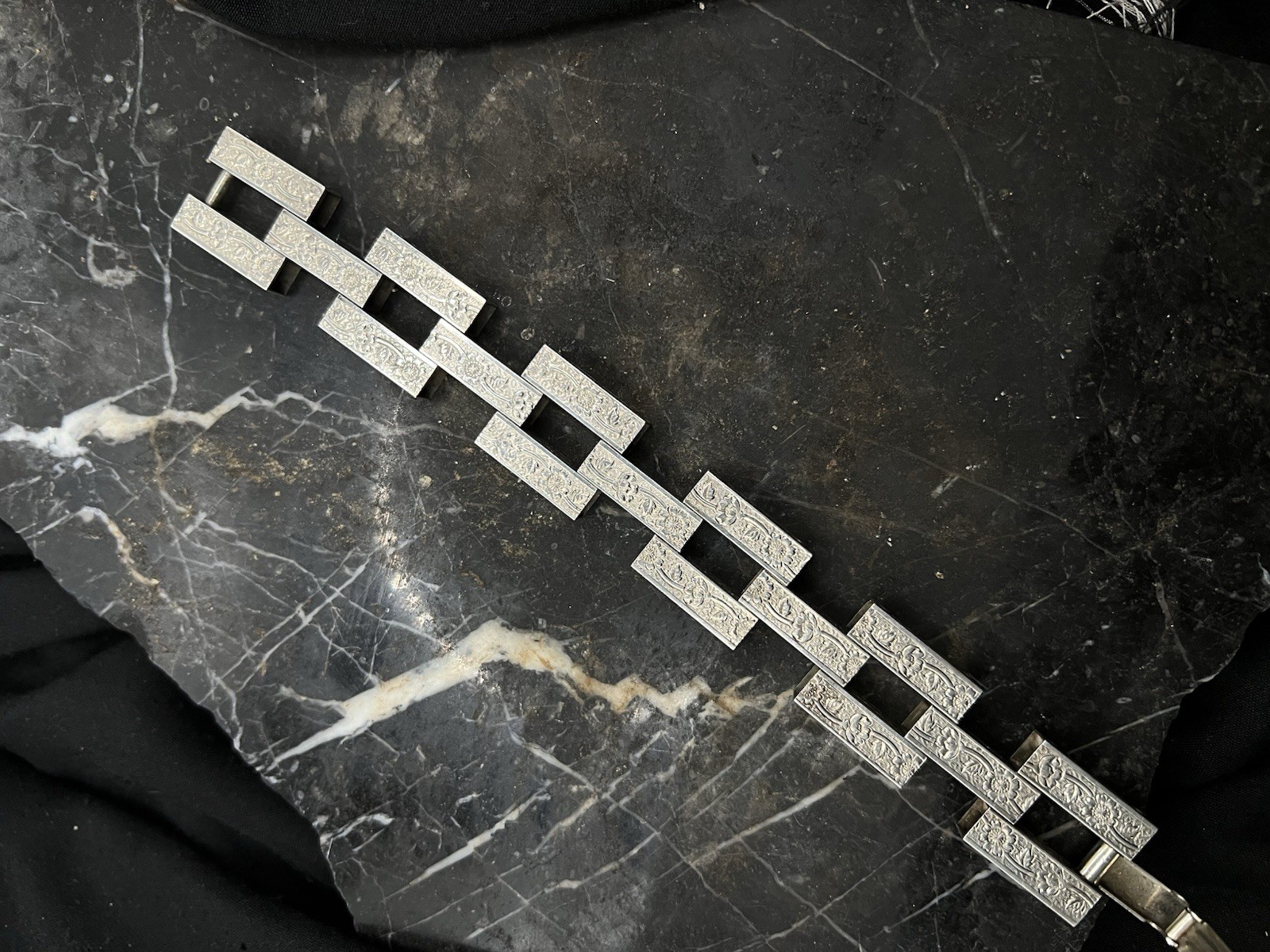 Antique Edwardian Deco Sterling Silver 7.5′ Tank Track Etched Bracelet 30g