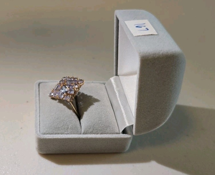 Vintage Violet And Blue Gold Tanzenite Ring