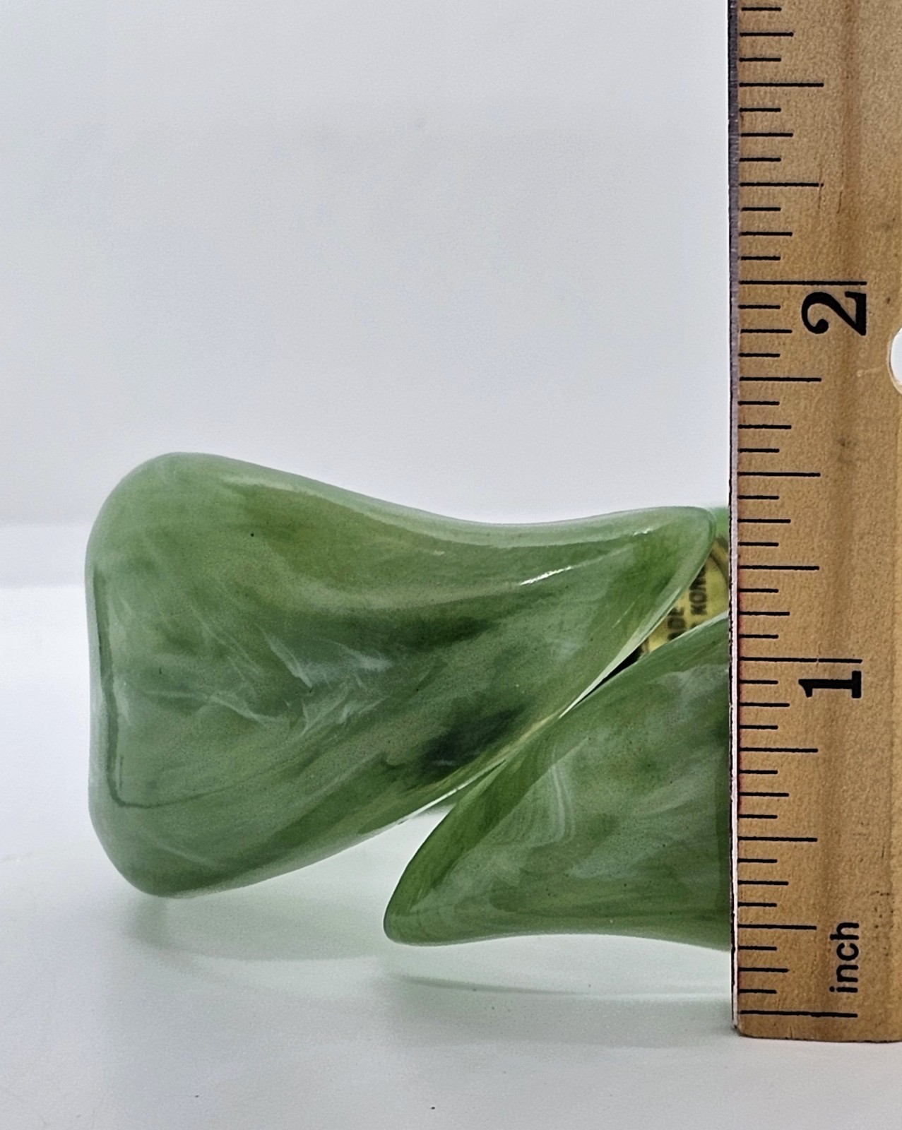 Vintage 1960 MCM Green Marbled Twist Lucite Clamper Bangle Bracelet 7″ Hong Kong