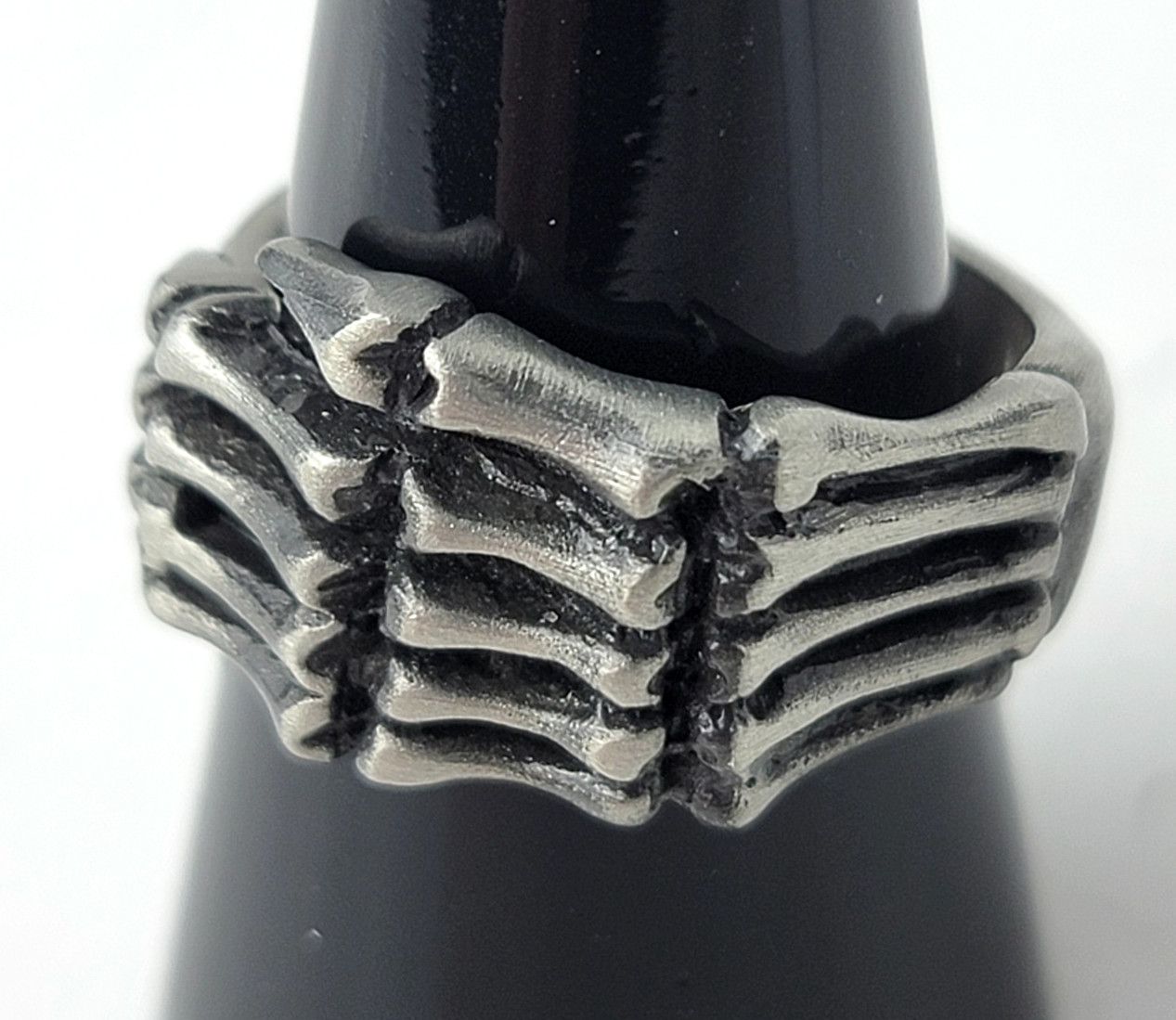 Vintage Pewter Skeleton Hand Wrap Ring Size 8 Gothic Biker Punk Skull Bone
