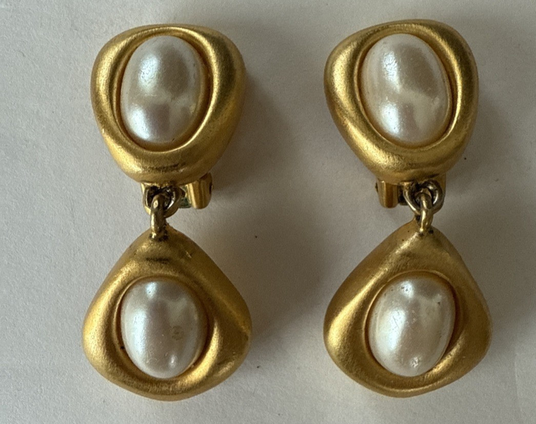 Vintage 80s GIVENCHY Classic Faux Pearl Gold Tone Dangle Clip On Earrings