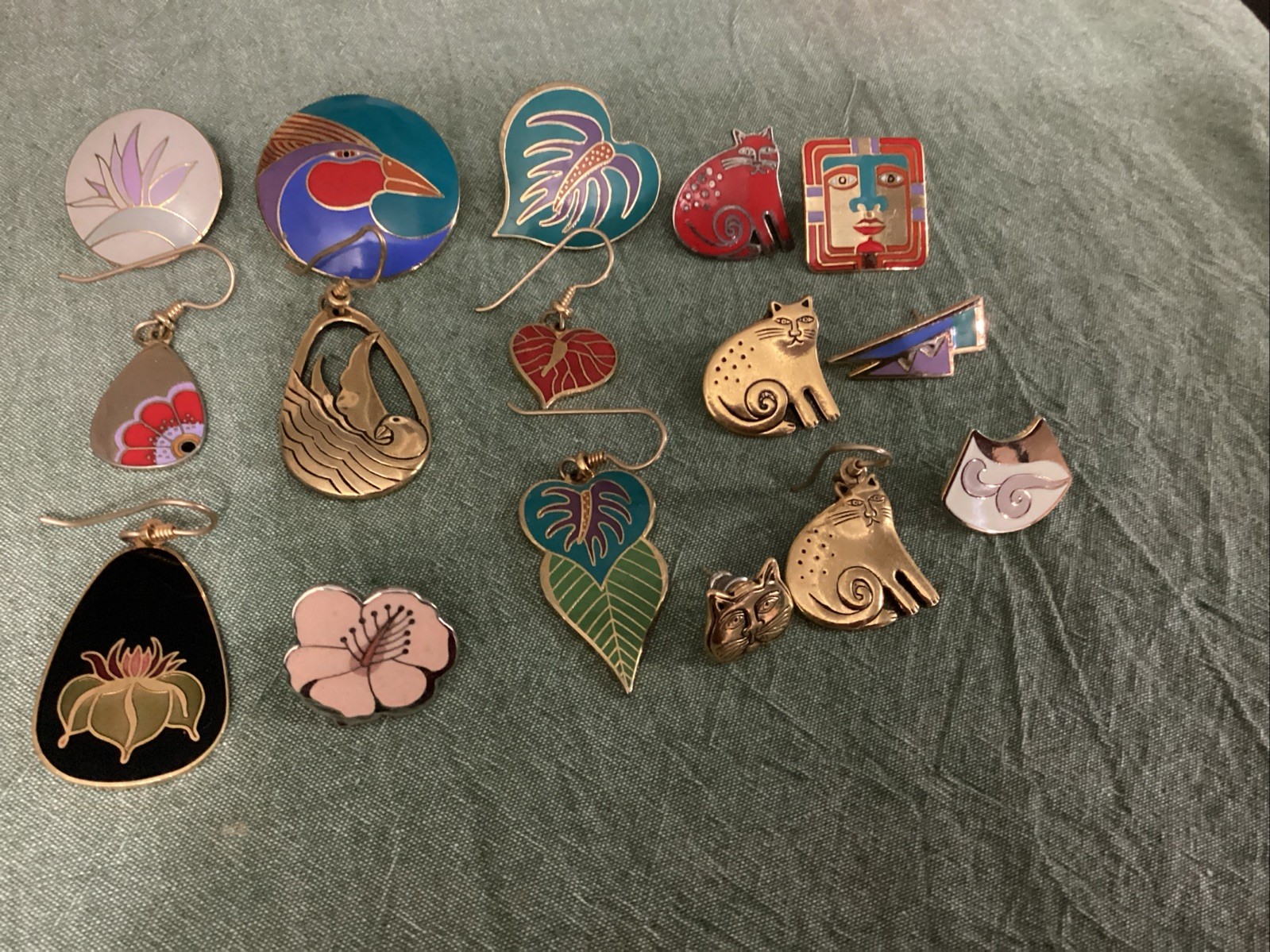 Laurel Burch 16 Single Earrings Lot: Cats, Bird, More