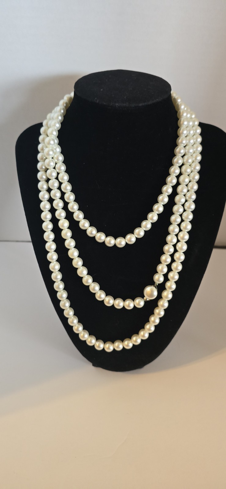 Vintage Faux Pearl Strand 27″ Long Off White