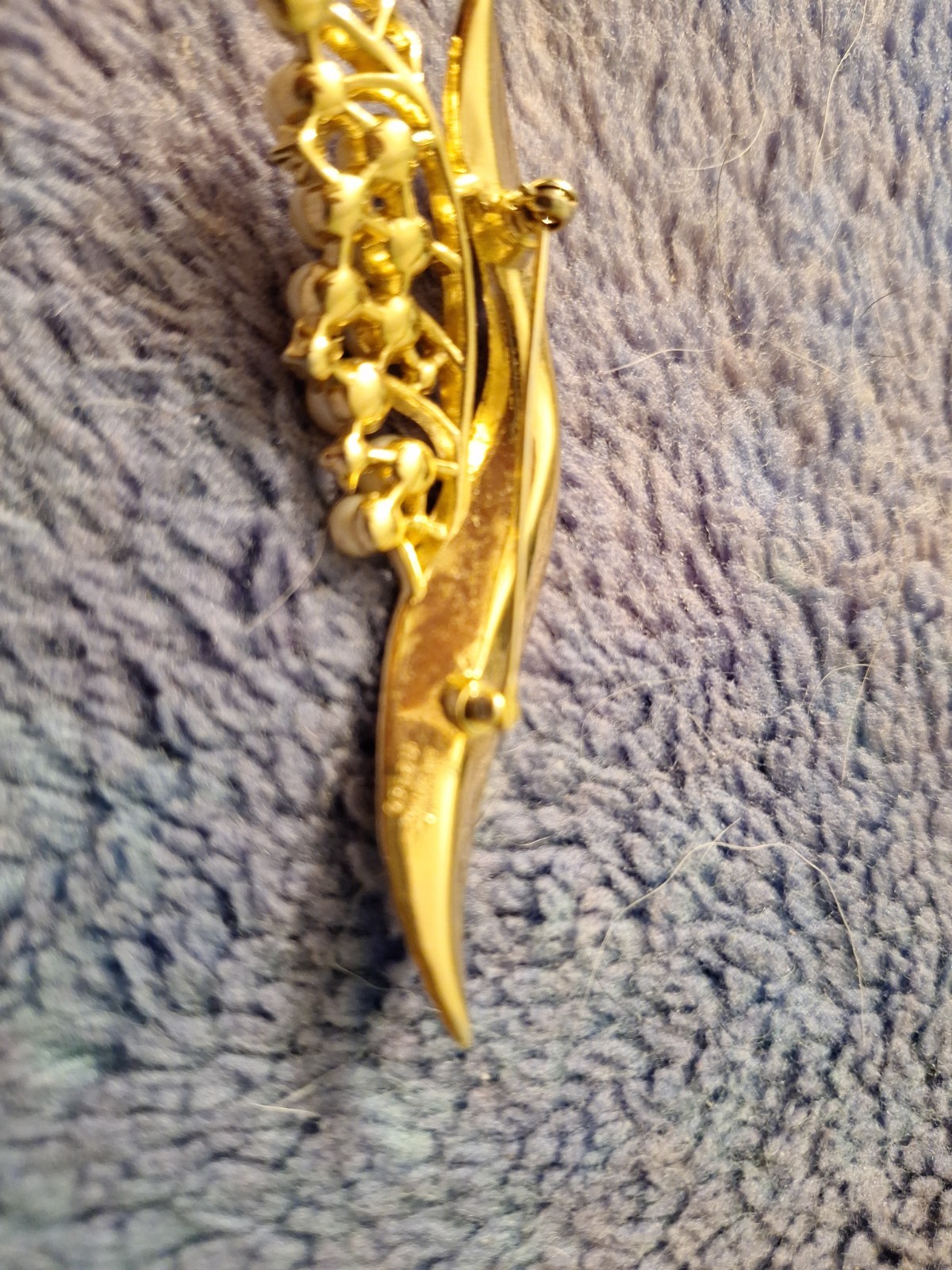 Vintage Crown Trifari Lily of the Valley Gold Tone Brooch Pin Pearls Crystals.