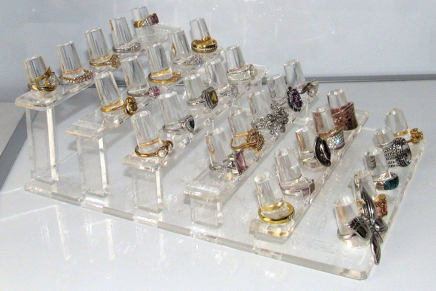 Lot of 30 Costume Rings Sizes 4.5 – 9.5 Mixed Womens Vintage Modern