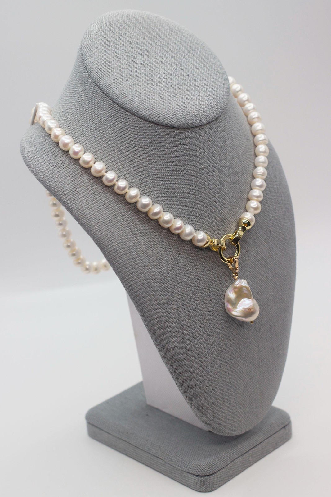 24 Inch Hand Knotted White Freshwater Pearl Necklace Detachable Baroque Pendant
