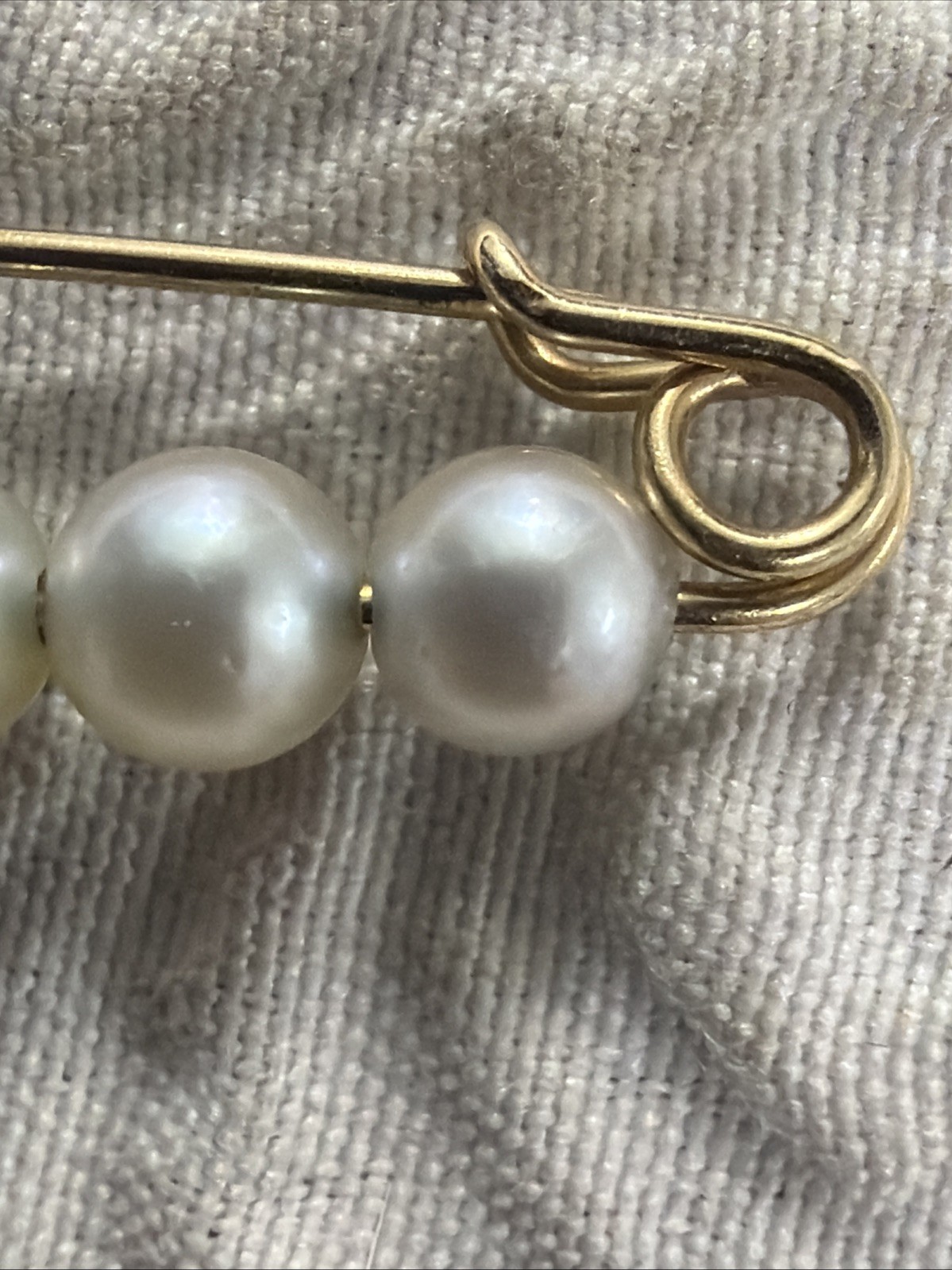 Vintage or Antique Pearl Safety Gold Tone Pin Brooch 5 Genuine Pearls 4 mm
