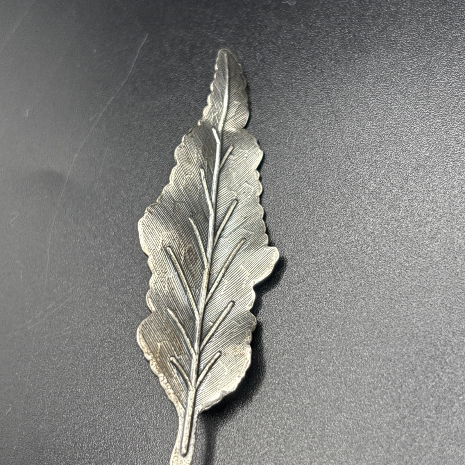 Vintage Danecraft sterling Silver brooch Pin Leaf Signed 2.5” 5g