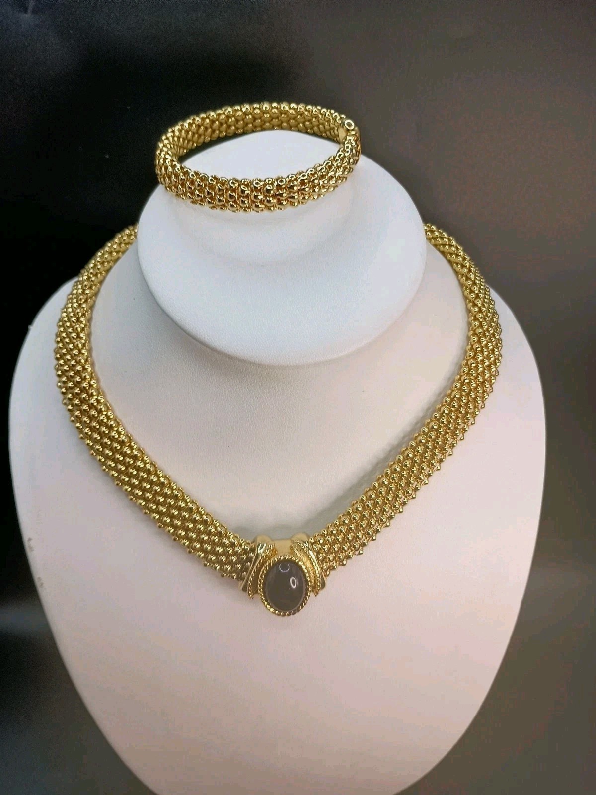 Vintage Gold Tone Mesh Choker Necklace Bracelet Set Magnet Front Lock Chainmail